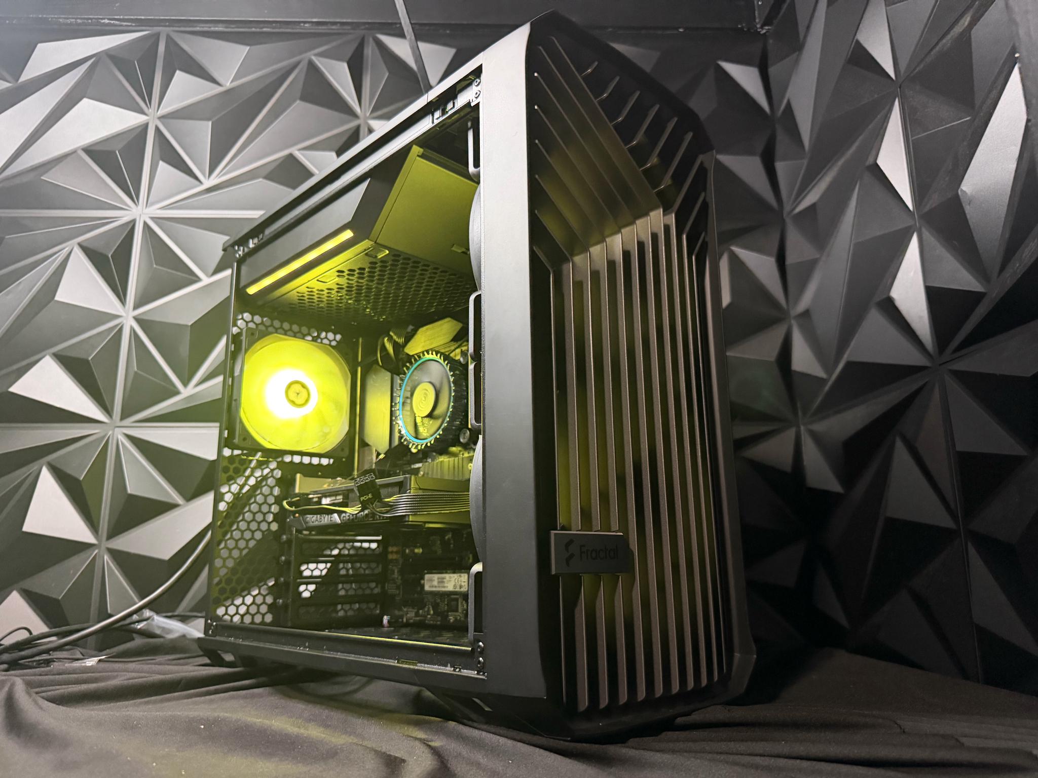 💻⚡ Starter Carter⚡💻 i3 12100F| RTX 5060| 16 GB DDR5| 1.25 TB NVMe | 650W PSU