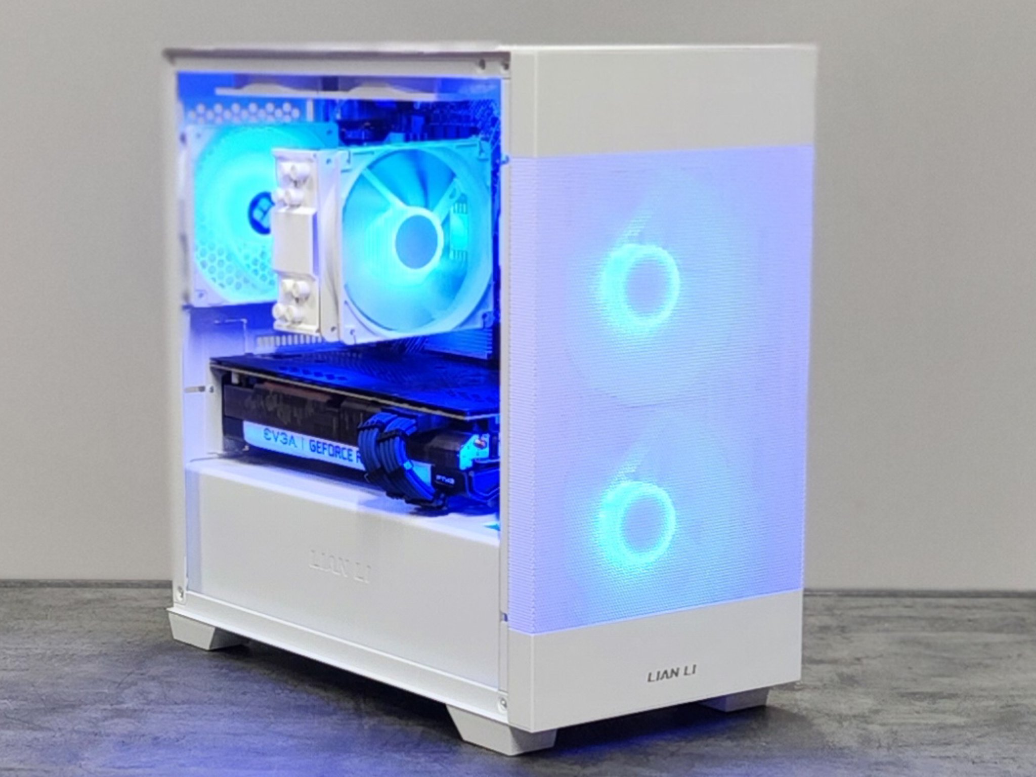 Arctic Blaze 🔥❄️Gaming/Streaming PC | Ryzen 5 5600X | RTX 3070 | 32GB RAM | 1TB SSD | Win 11 Pro