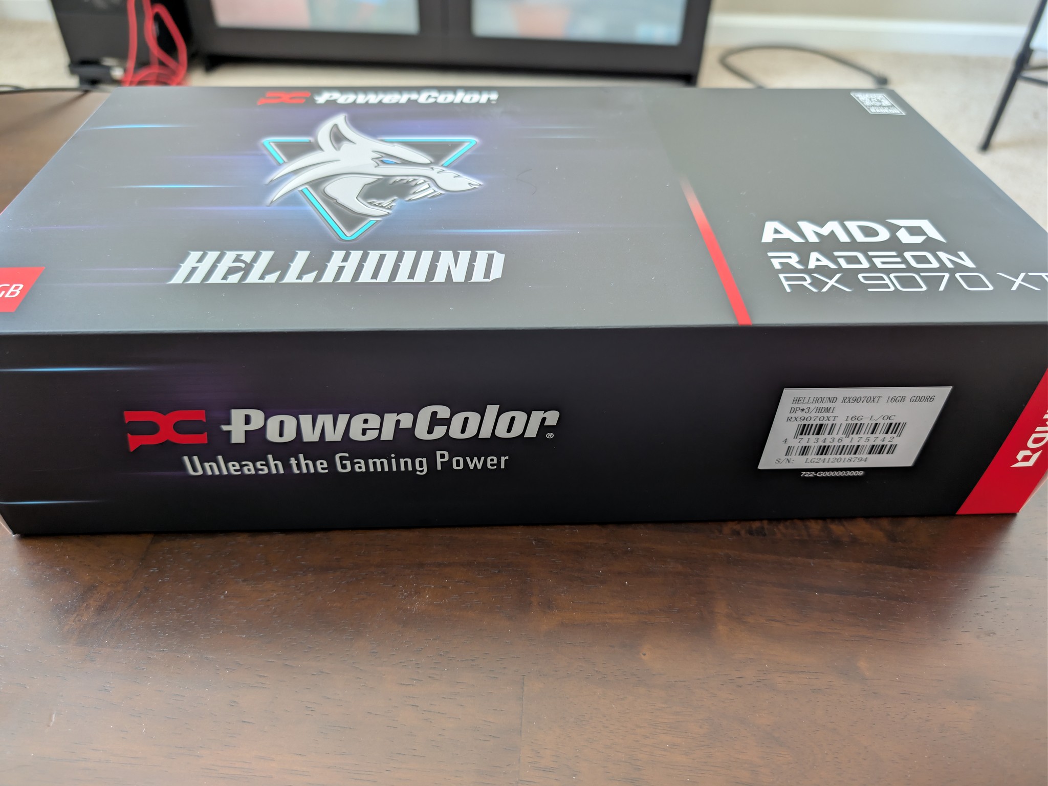 PowerColor Hellhound AMD Radeon RX 9070 XT OC 16GB
