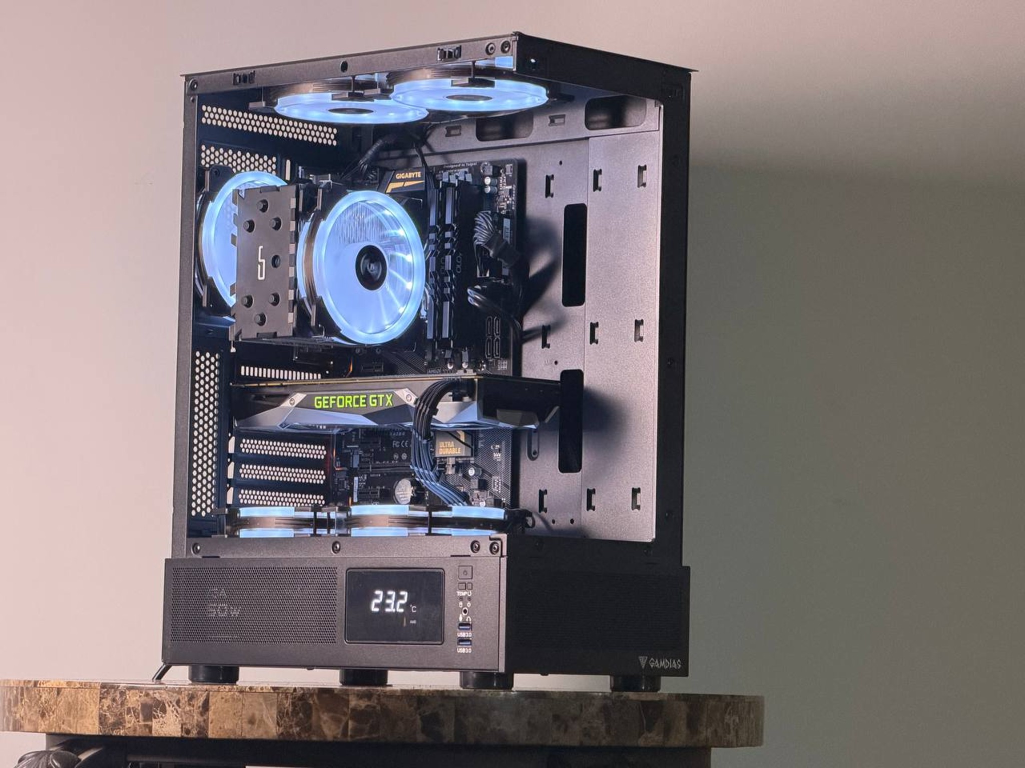 FREE SHIPPING 🖤🌈 Black RGB Gaming PC | GTX 1070 | Intel Core i7