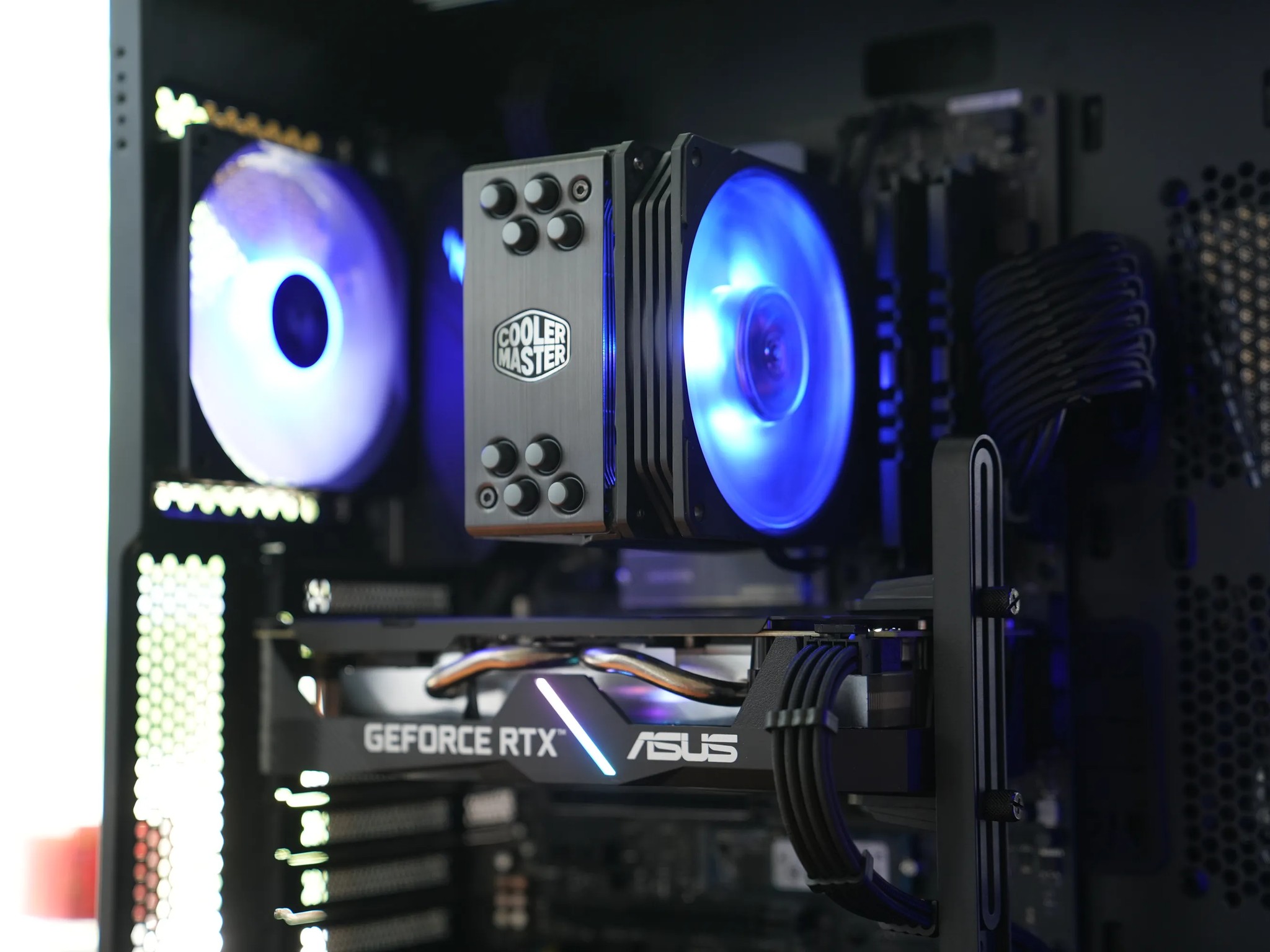⚫ Midnight Glow 🌟 : Ryzen 7 3700X | RTX 2060 6GB | 16GB 3600MHz DDR4 | 1.2TB SSD | Black Gaming PC