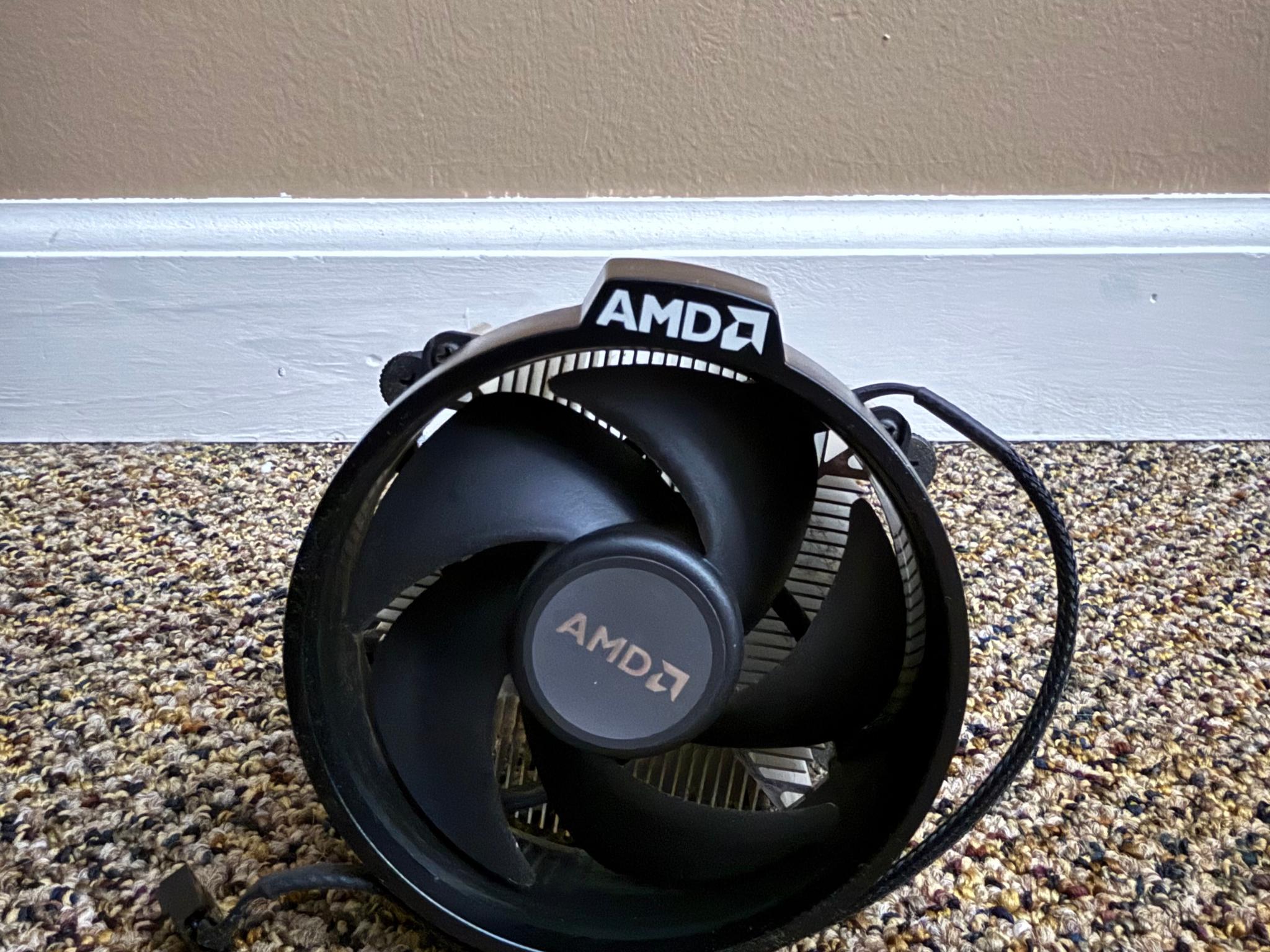 AMD Ryzen 5 1600 with Wraith Cooler