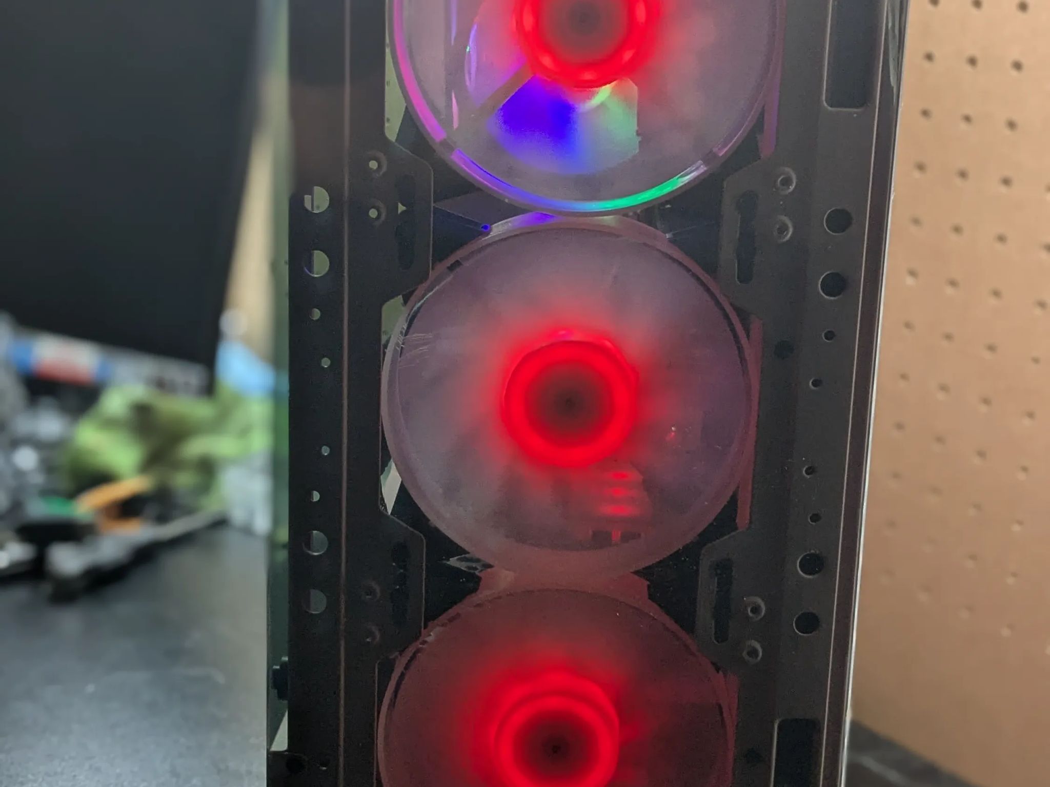 Obnoxiously Pink | 120 FPS Fortnite| Xeon (same as i7), 16GB RAM, 500GB SSD, R9 290 4GB, RGB, Wifi