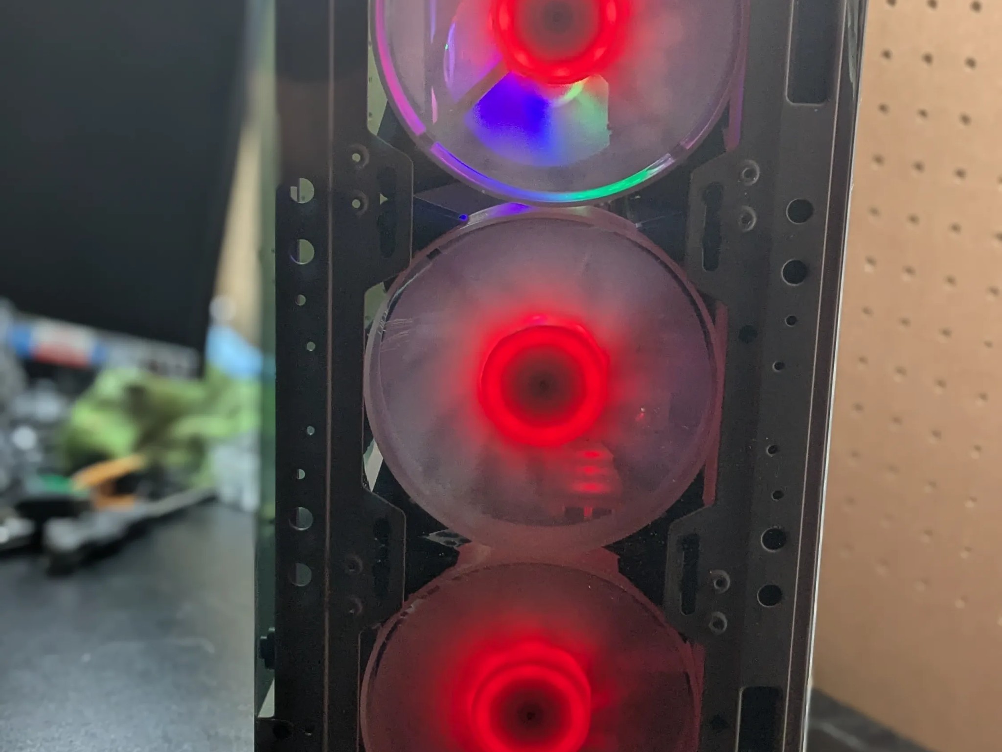 Obnoxiously Pink | 120 FPS Fortnite| Xeon (same as i7), 16GB RAM, 500GB SSD, R9 290 4GB, RGB, Wifi