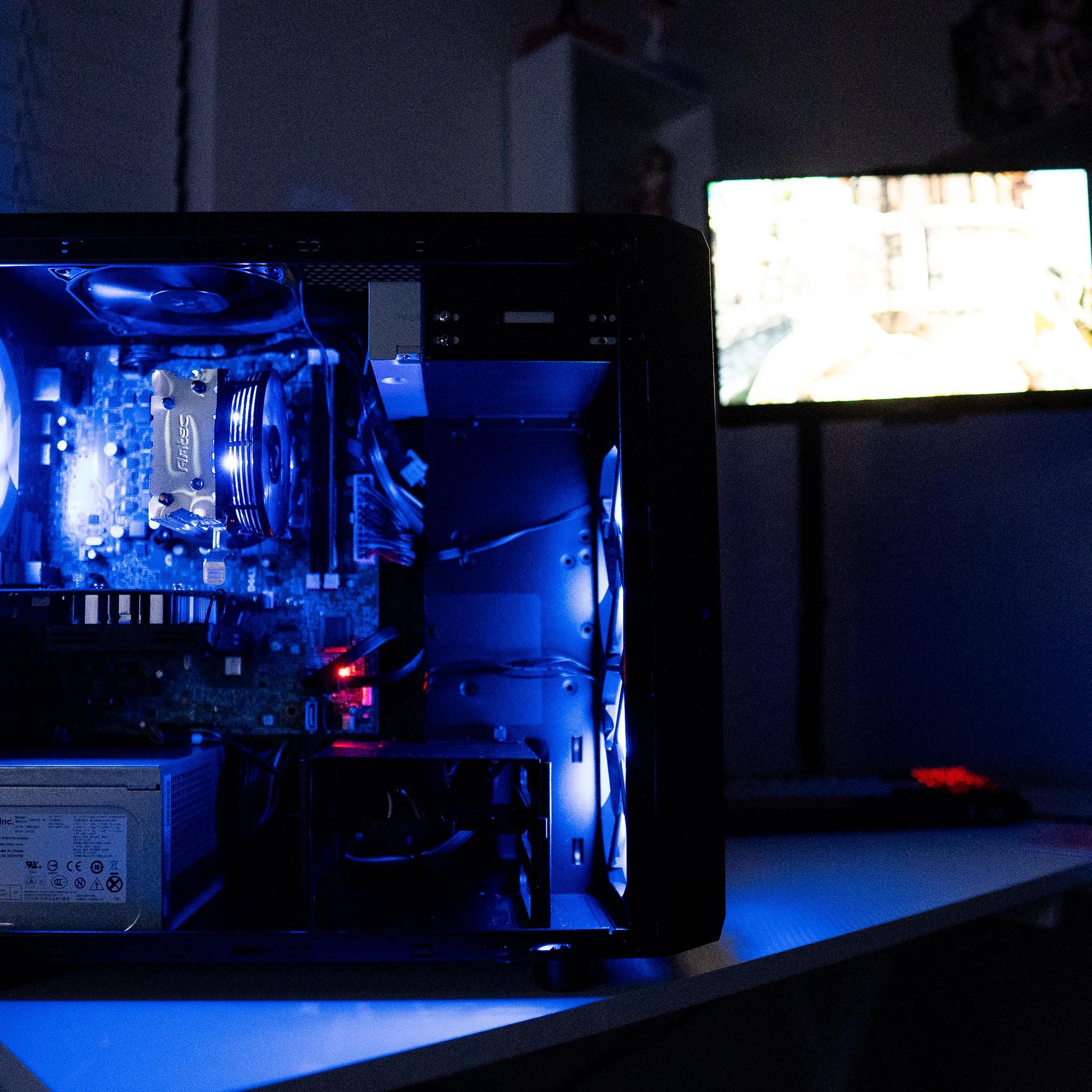 🎮👾 | GTX 750 | INTEL i3 2100 | 8GB DDR3 RAM | 512GB SAMSUNG 850 EVO SSD | Candy Limit |