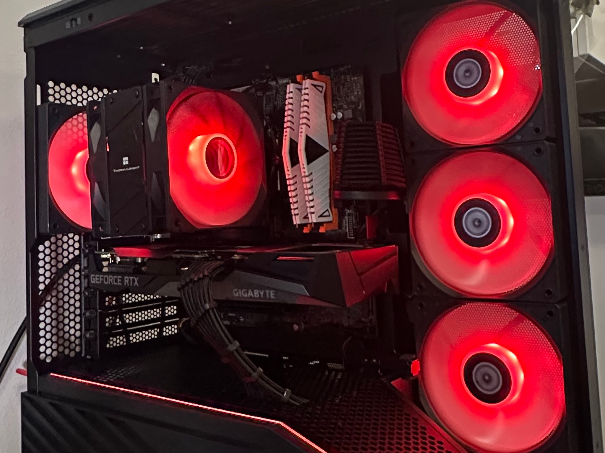 RTX 3060ti | i7 9700k | 1tb ssd | Custom Gaming PC