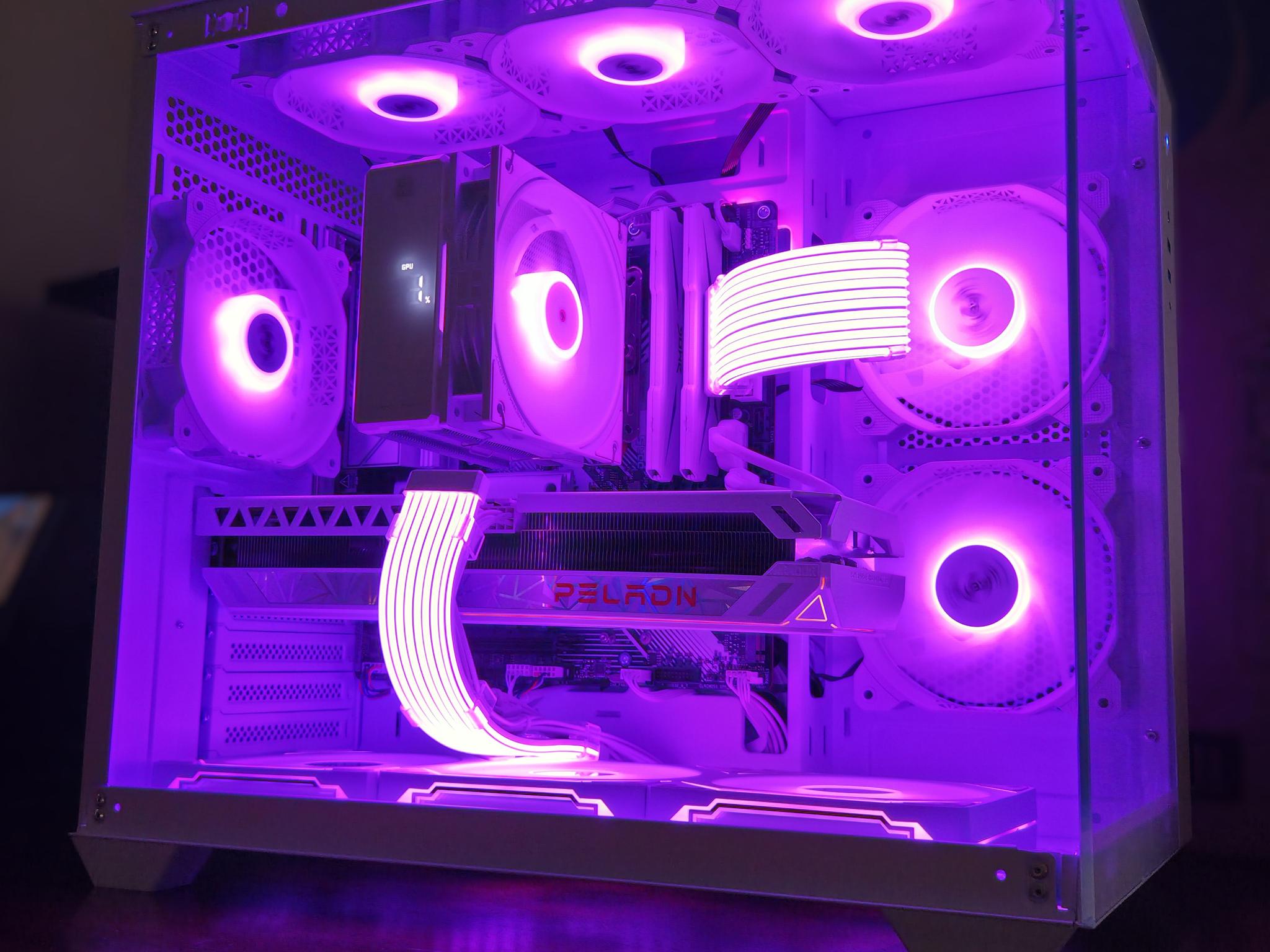 The Yeti! ❄️ – Ryzen 5 7500F • RTX 3070 Ti • 32GB DDR5 6000 • Temp Display • 1440p Gaming PC