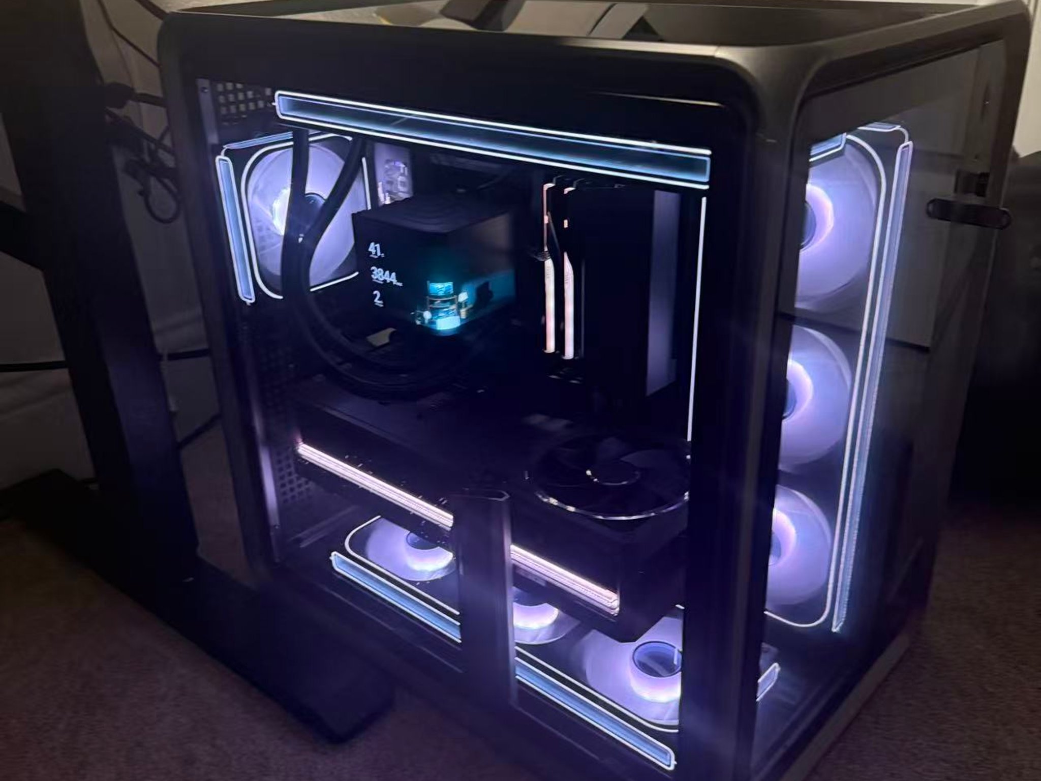 Ryzen 7 9800X3D + RTX 5080 Astral | 64GB DDR5 |– Excellent Condition (7 Months Old, ~$5000 Original)