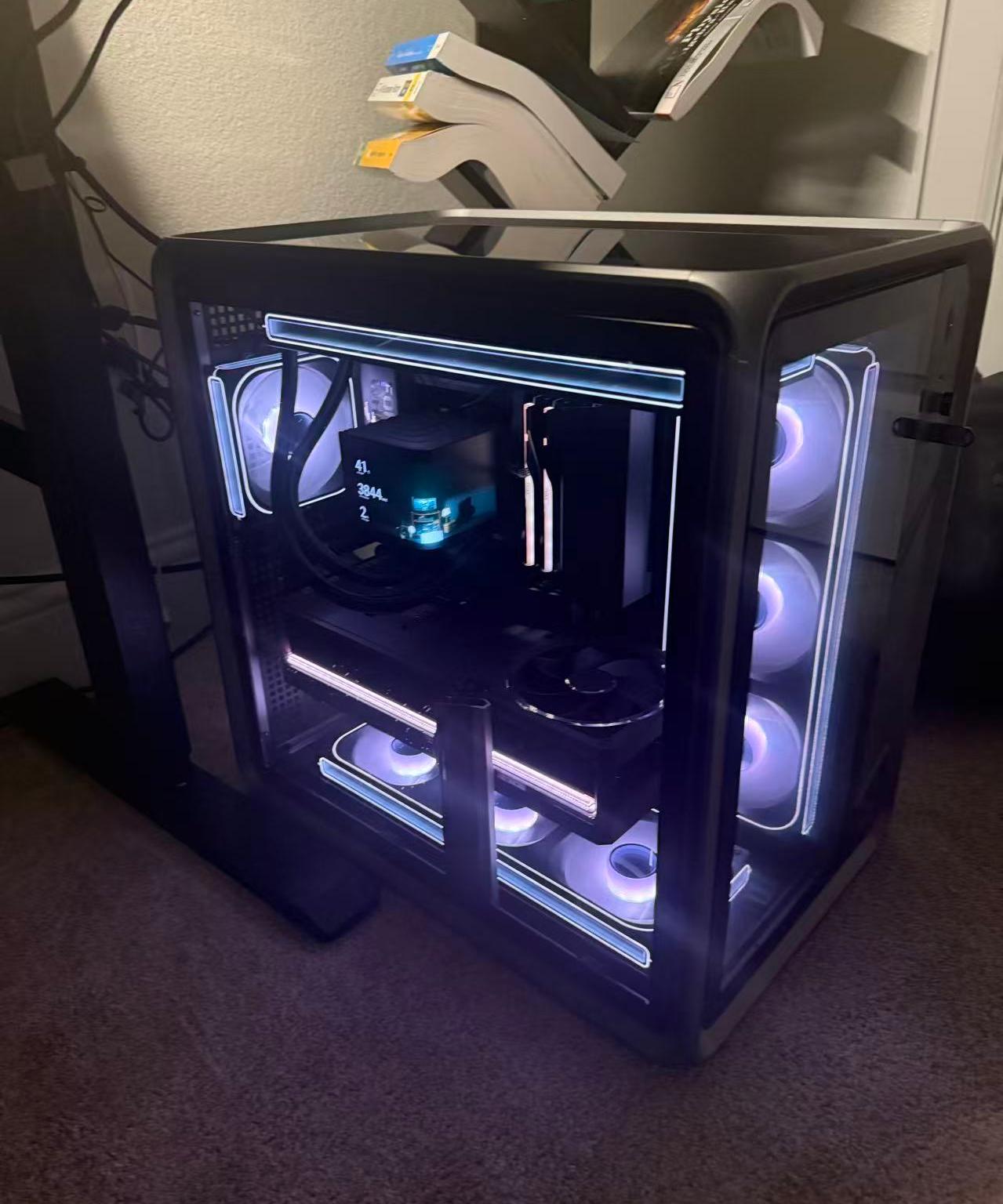 Ryzen 7 9800X3D + RTX 5080 Astral | 64GB DDR5 |– Excellent Condition (7 Months Old, ~$5000 Original)