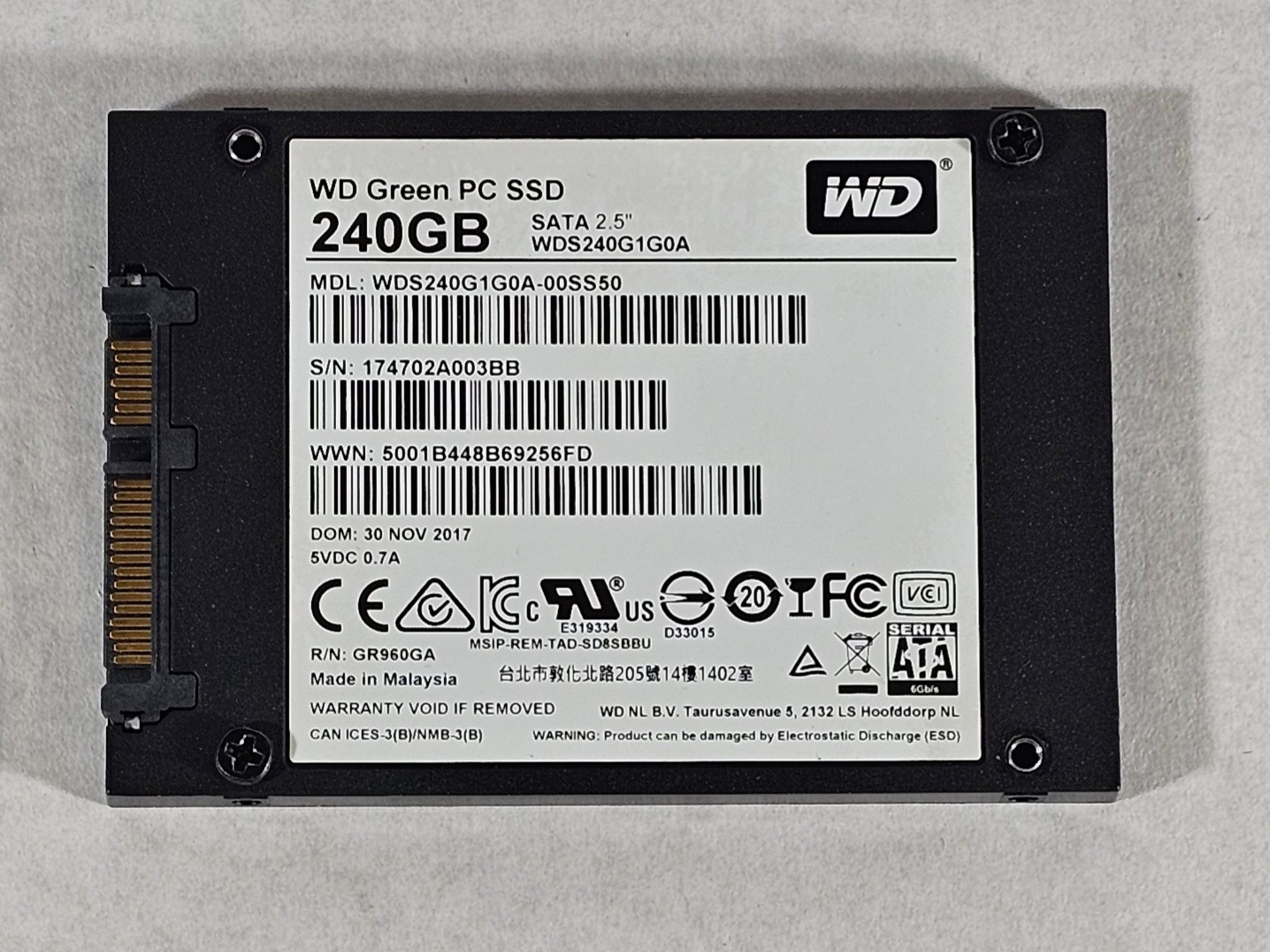 240GB 2.5" SATA SSD WD GREEN