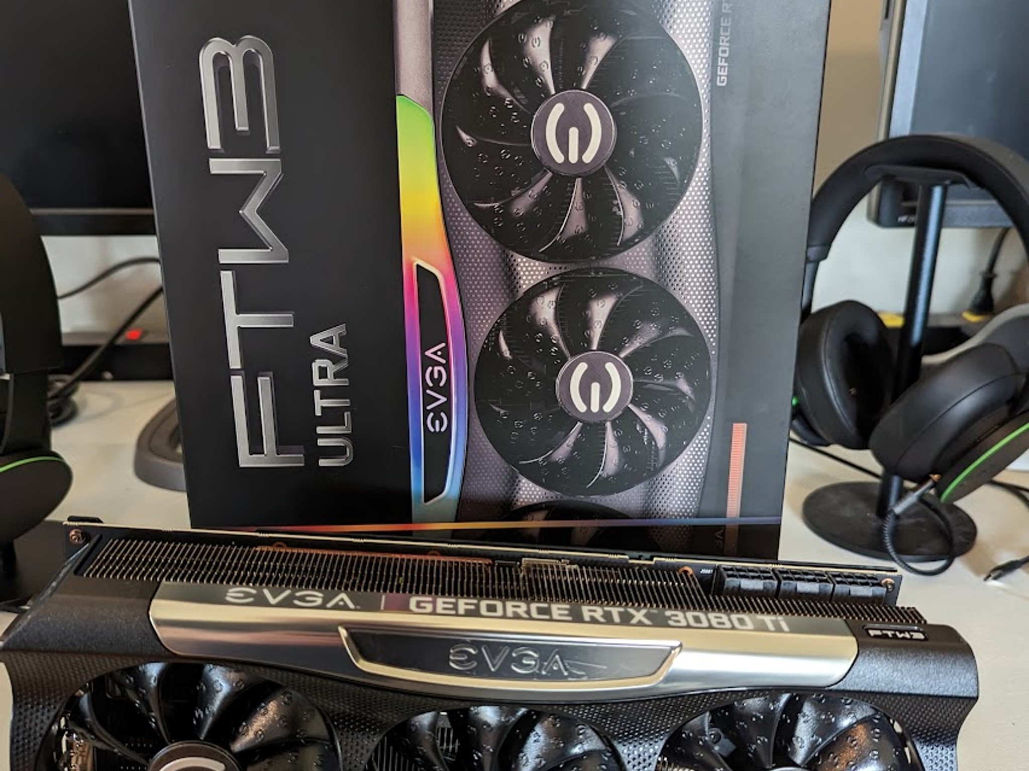 EVGA NVIDIA GeForce RTX 3080 Ti FTW3 ULTRA 12GB GDDR6X Graphics Card