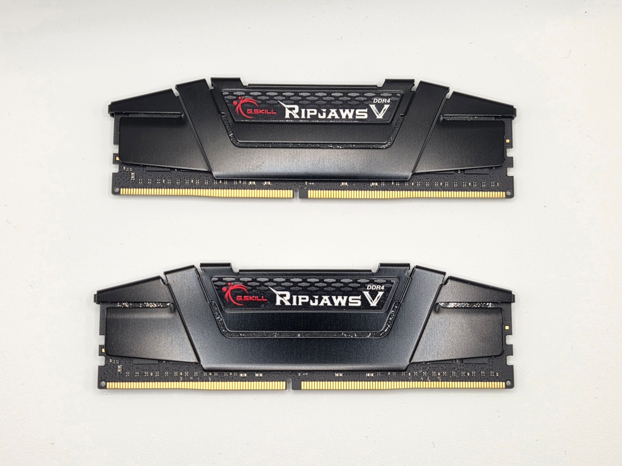 G.Skill RipjawsV CL18 DDR4-3600 64gb (32GBx2)