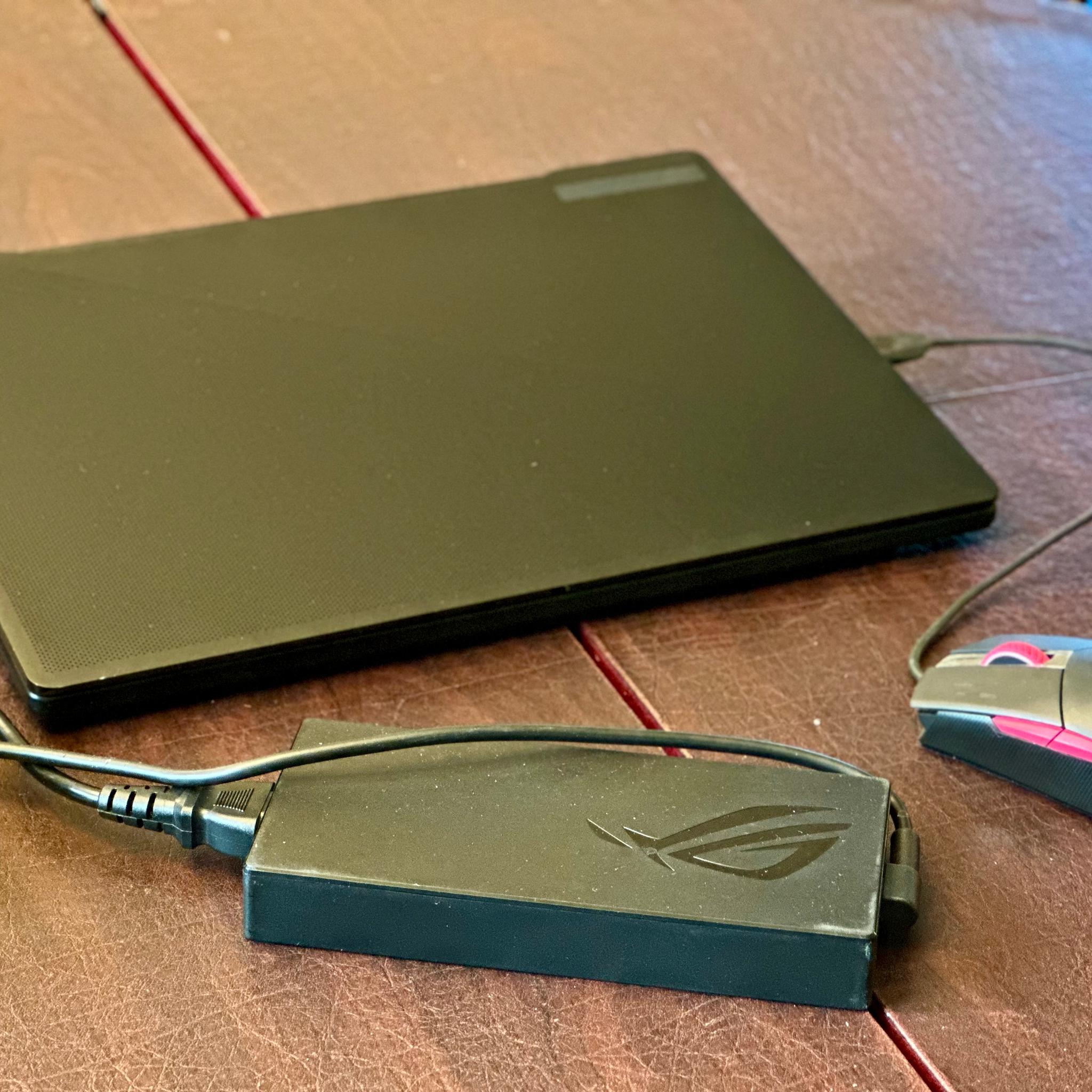 ASUS ROG Zephyrus M16 16” 240Hz 1600p RTX 4070 13900H 32GB Gaming Laptop w/ Mouse and Bag