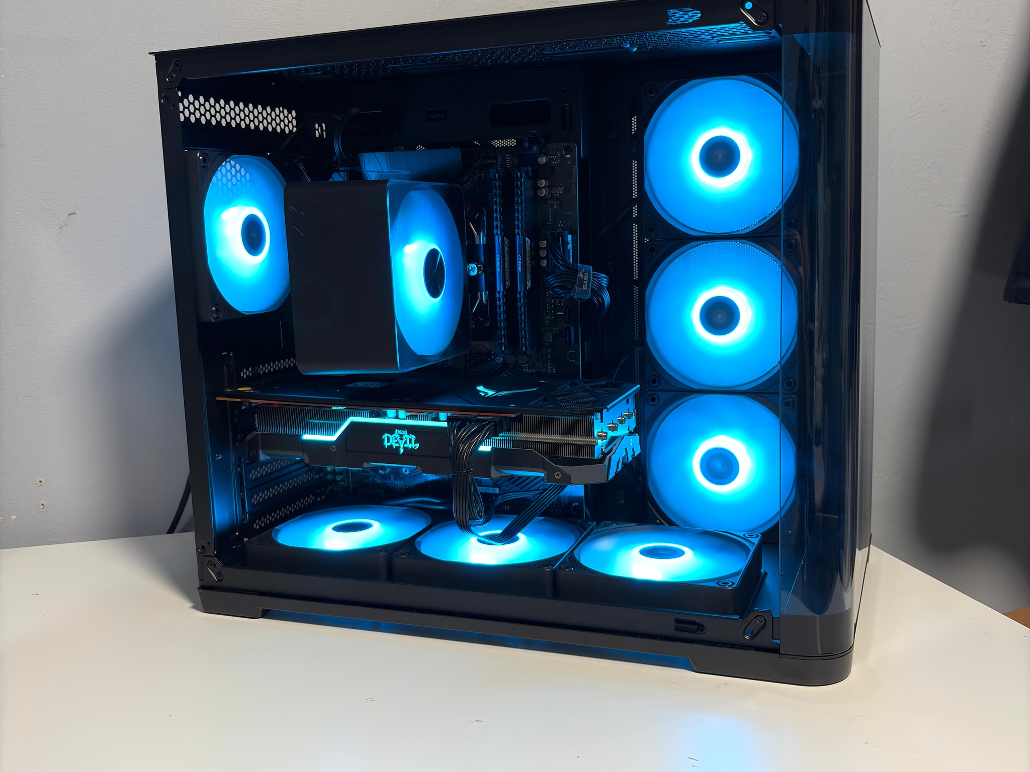 Apex Series Gaming PC / Ryzen 5 + RX 5700 XT / NVMe SSD / Ready to Play!