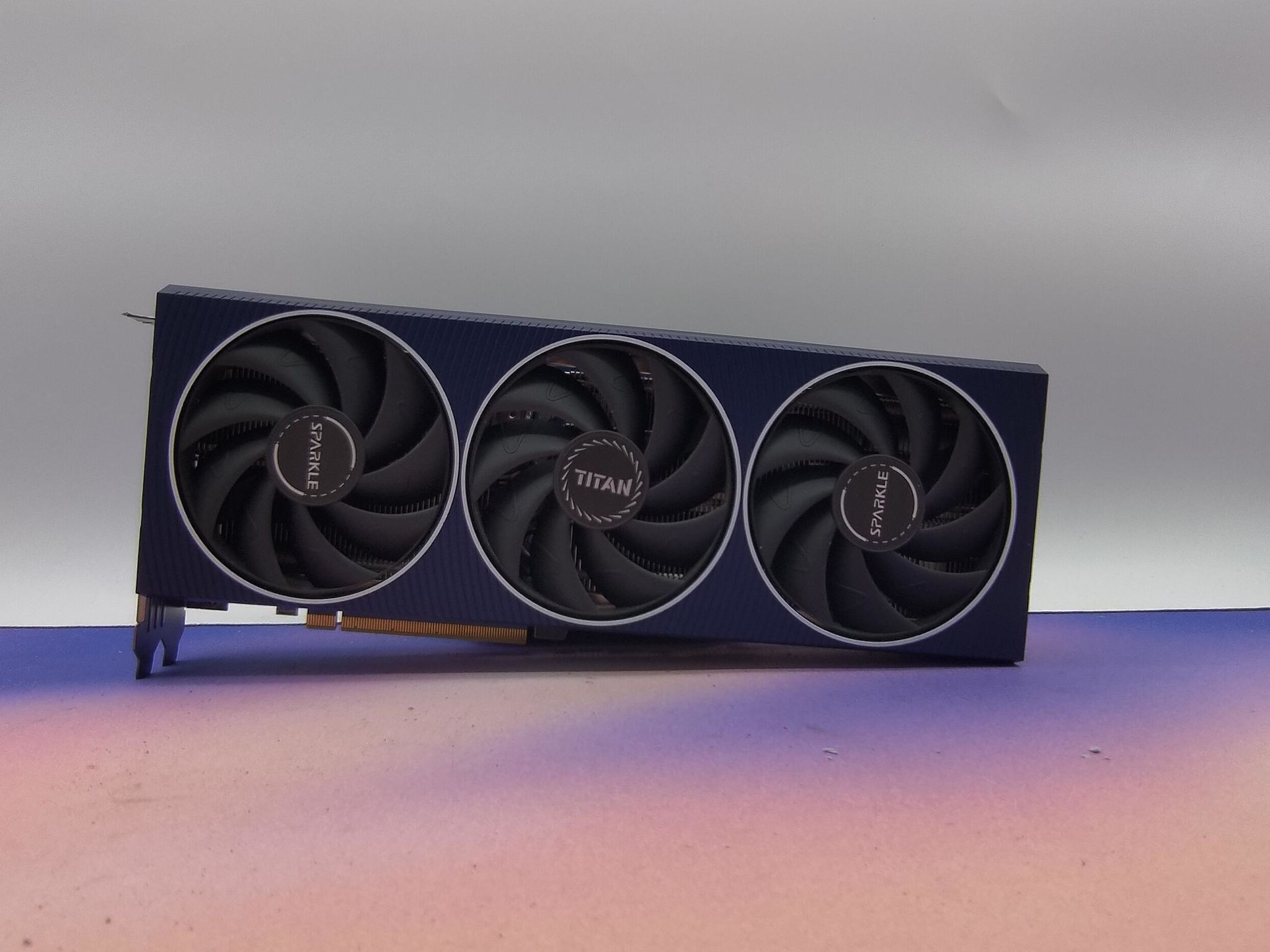 Sparkle Titan A750