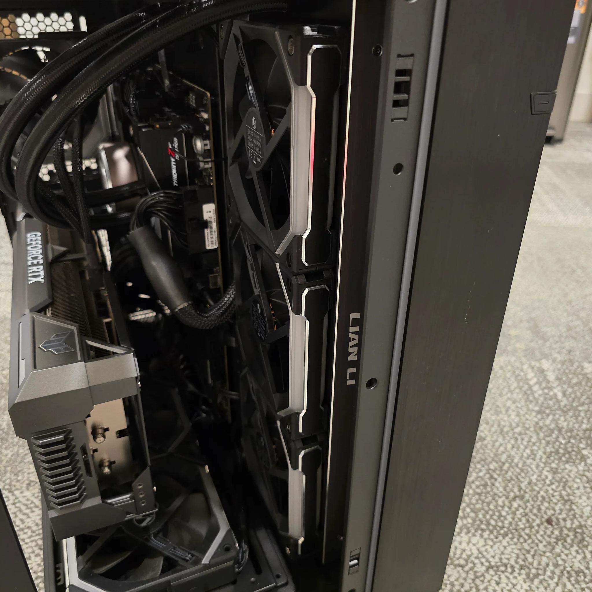 AMD Ryzen 9 7950x RTX 4090 Desktop Gaming PC