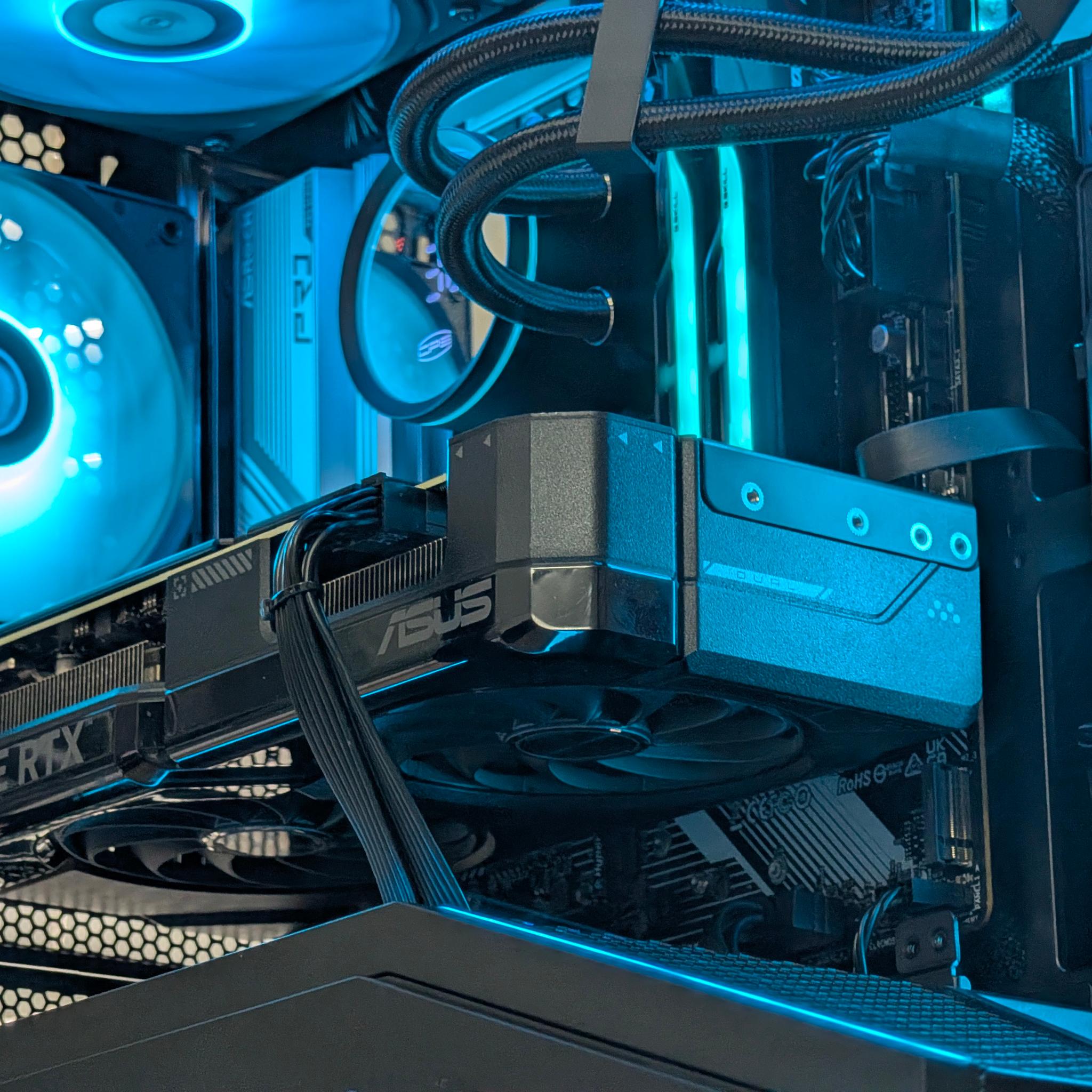 💙🖤Ryzen 5 9600x | RTX 4070 | 2TB SSD | 32GB DDR5 |  Gaming PC🖤💙