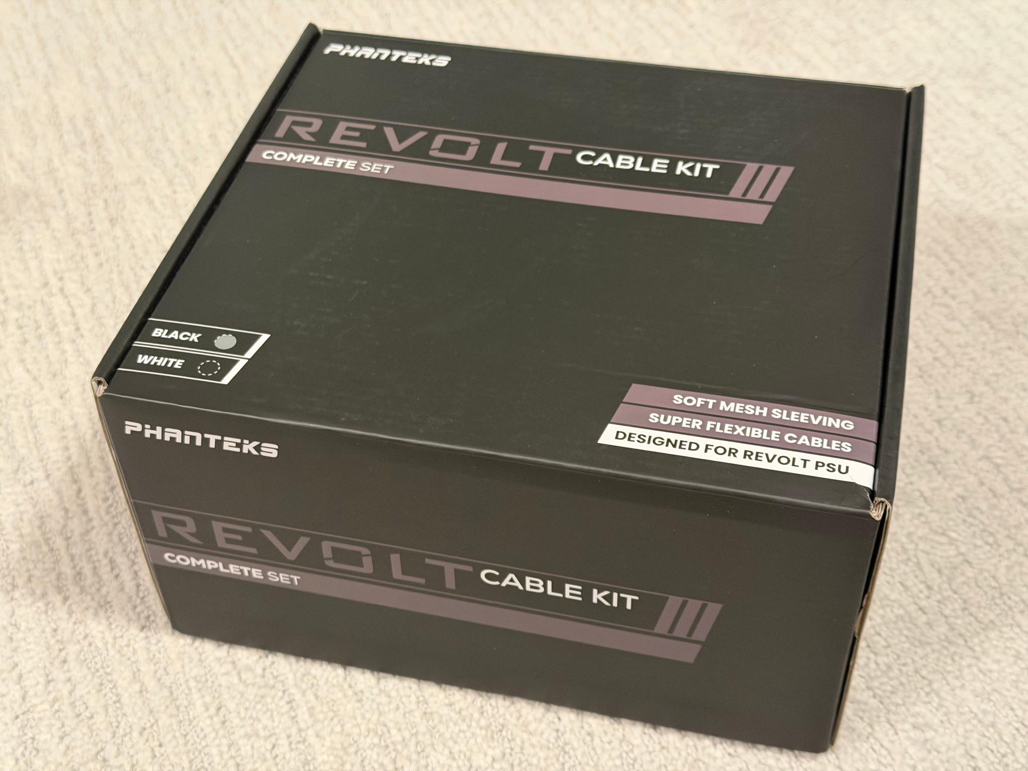 Phanteks 1200w Platinum Power Supply PSU with Sleeved Cable Kit