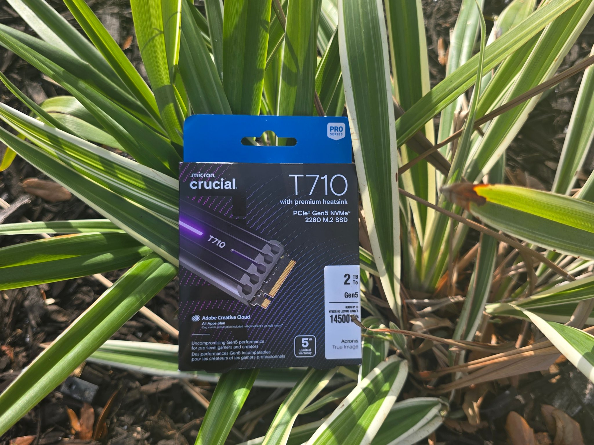 Crucial T710 PCIe Gen5 NVMe 2TB SSD w/heatsink