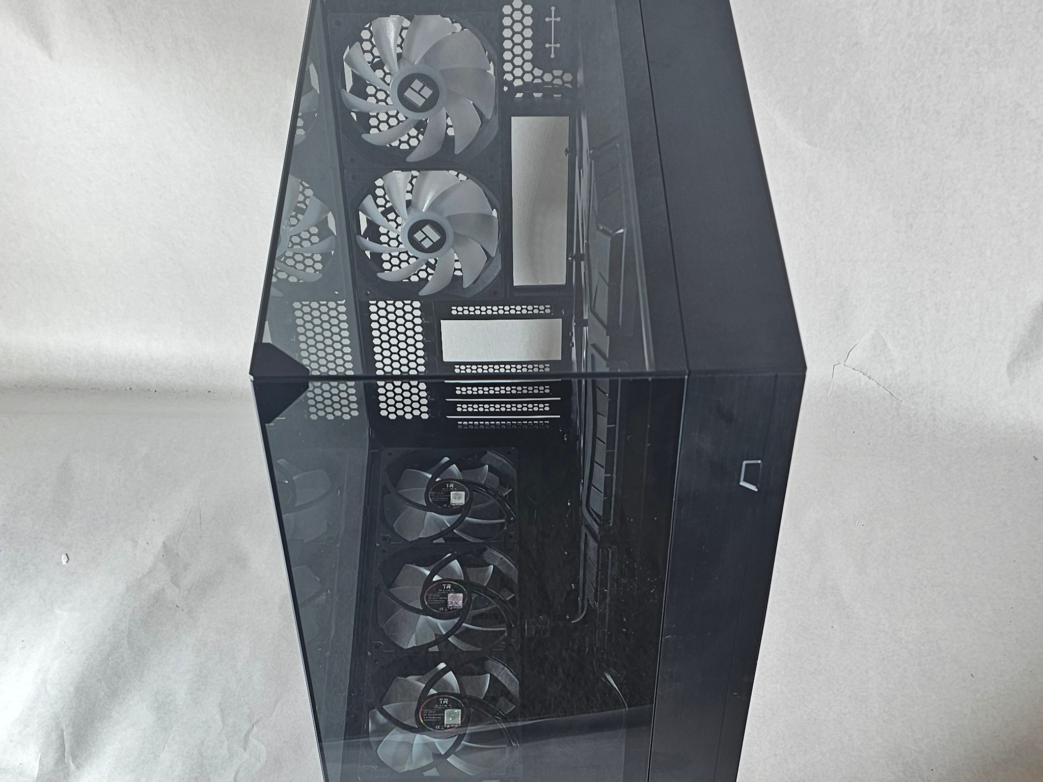 Black PC Case with Tempered Glass w/ 5 Fans