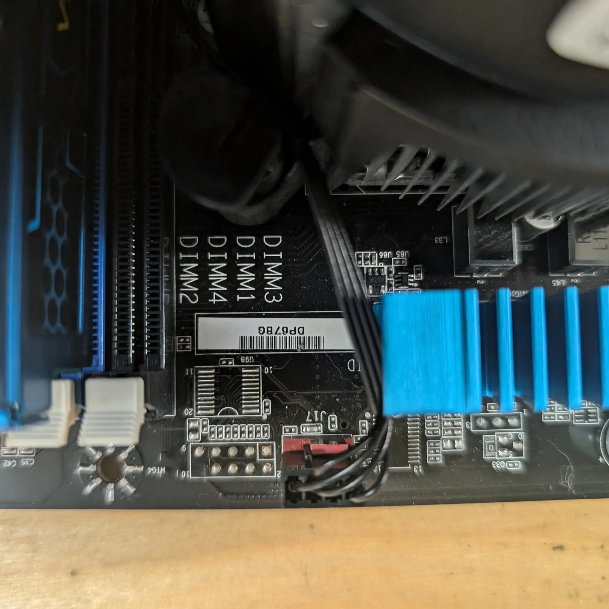 Intel DP67BG + i7 3770 + 16GB DDR3 1600mhz