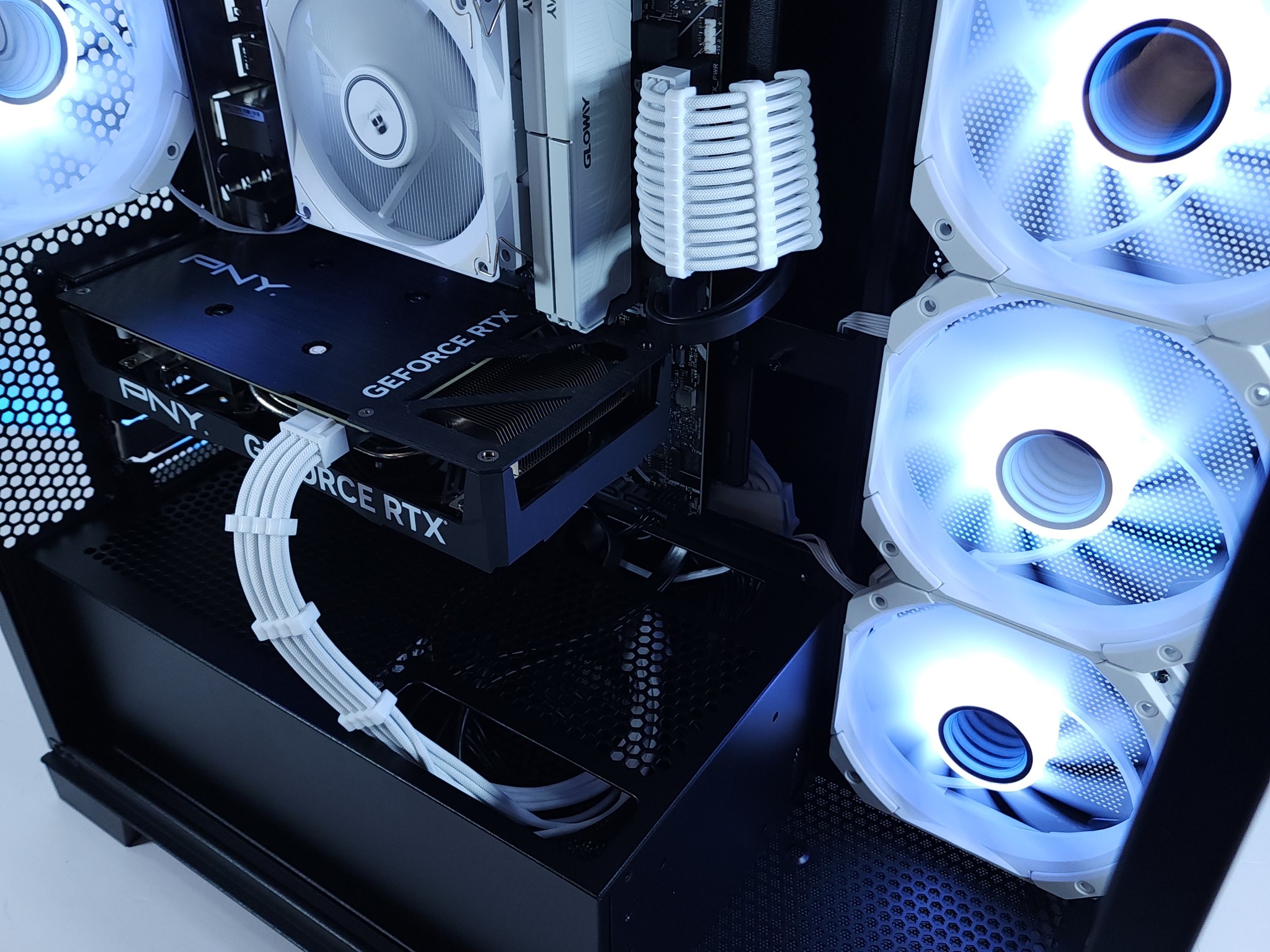 🤍RTX 4060●Core i5 12400F●1TB NVMe●32GB 3200MHz DDR4●1080p Gaming Computer