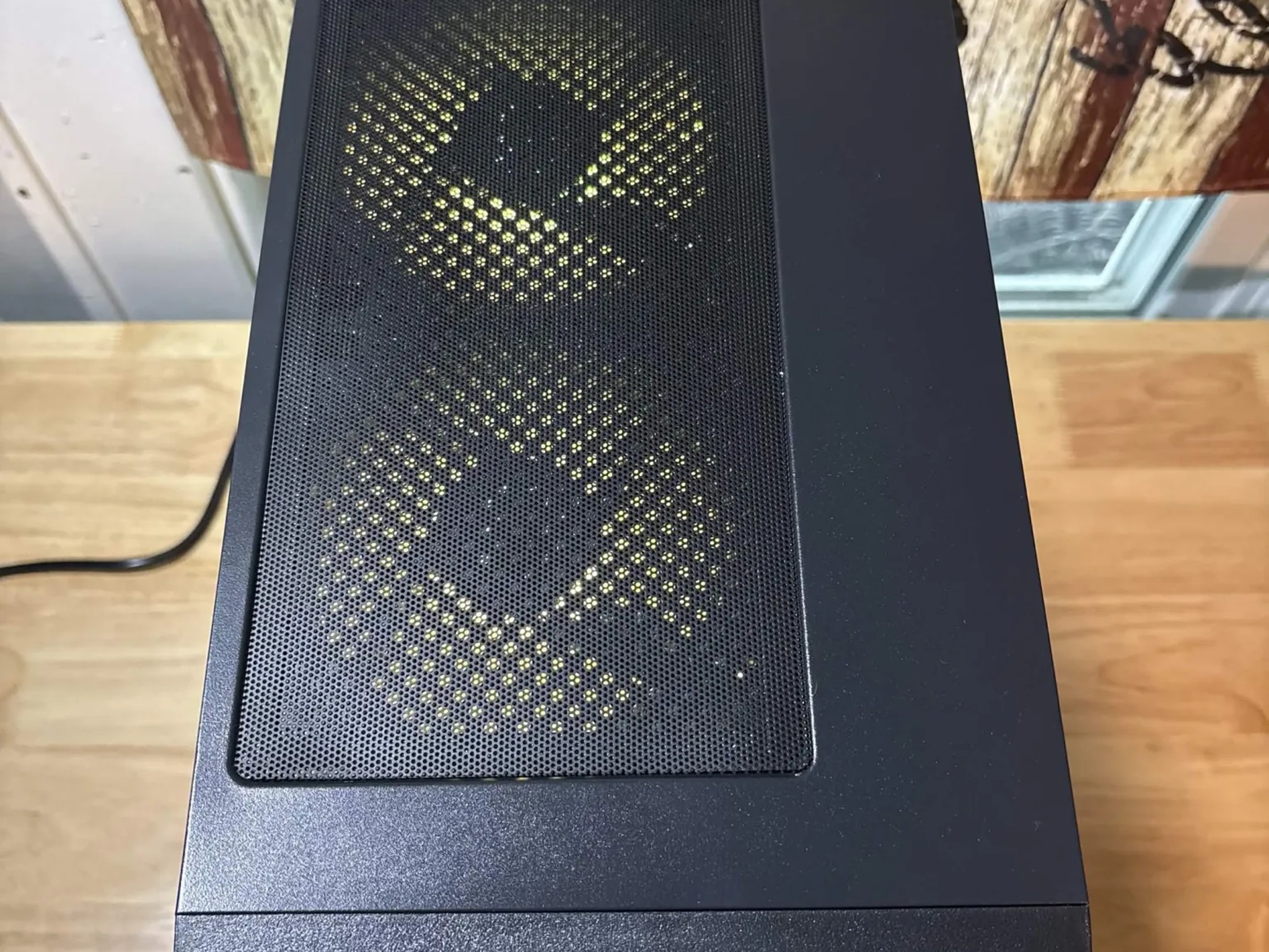 BLACK CAT SHADOWCLAW MINI GAMING PC Ryzen 5 7500X3D • RTX 5060 • 16GB DDR5 • 1TB NVMe