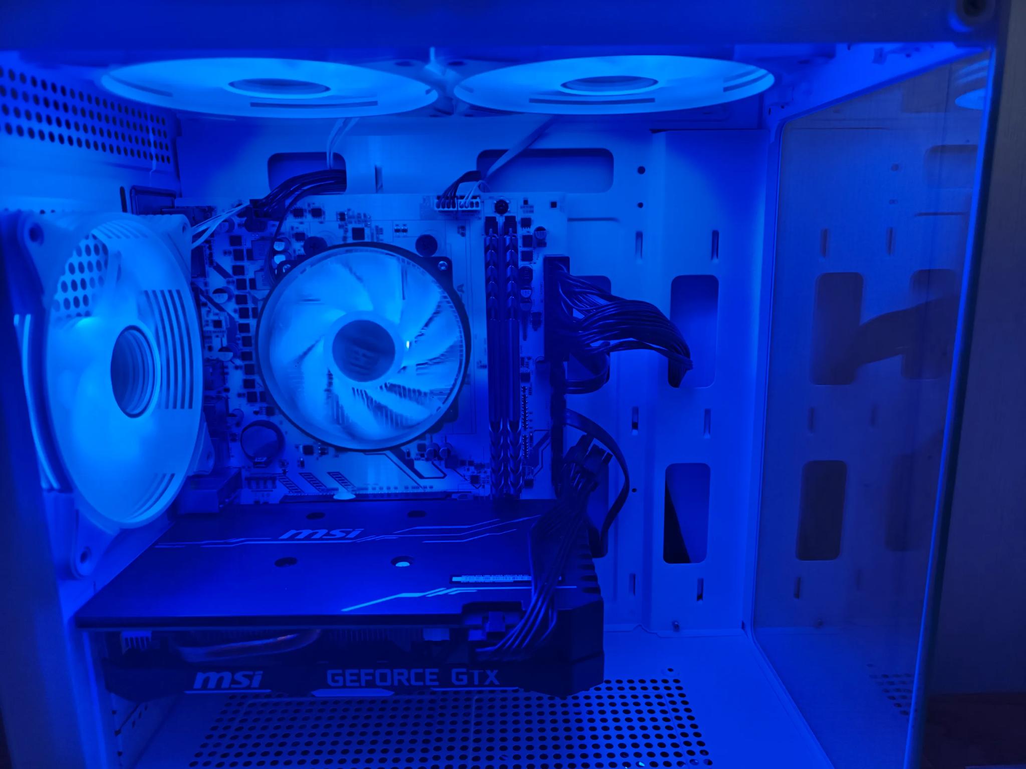 Cerulean Comet | GTX 1660 Super OC | R5 4500 | 1TB NVMe SSD | 16GB DDR4 RAM | WiFi |Windows 10