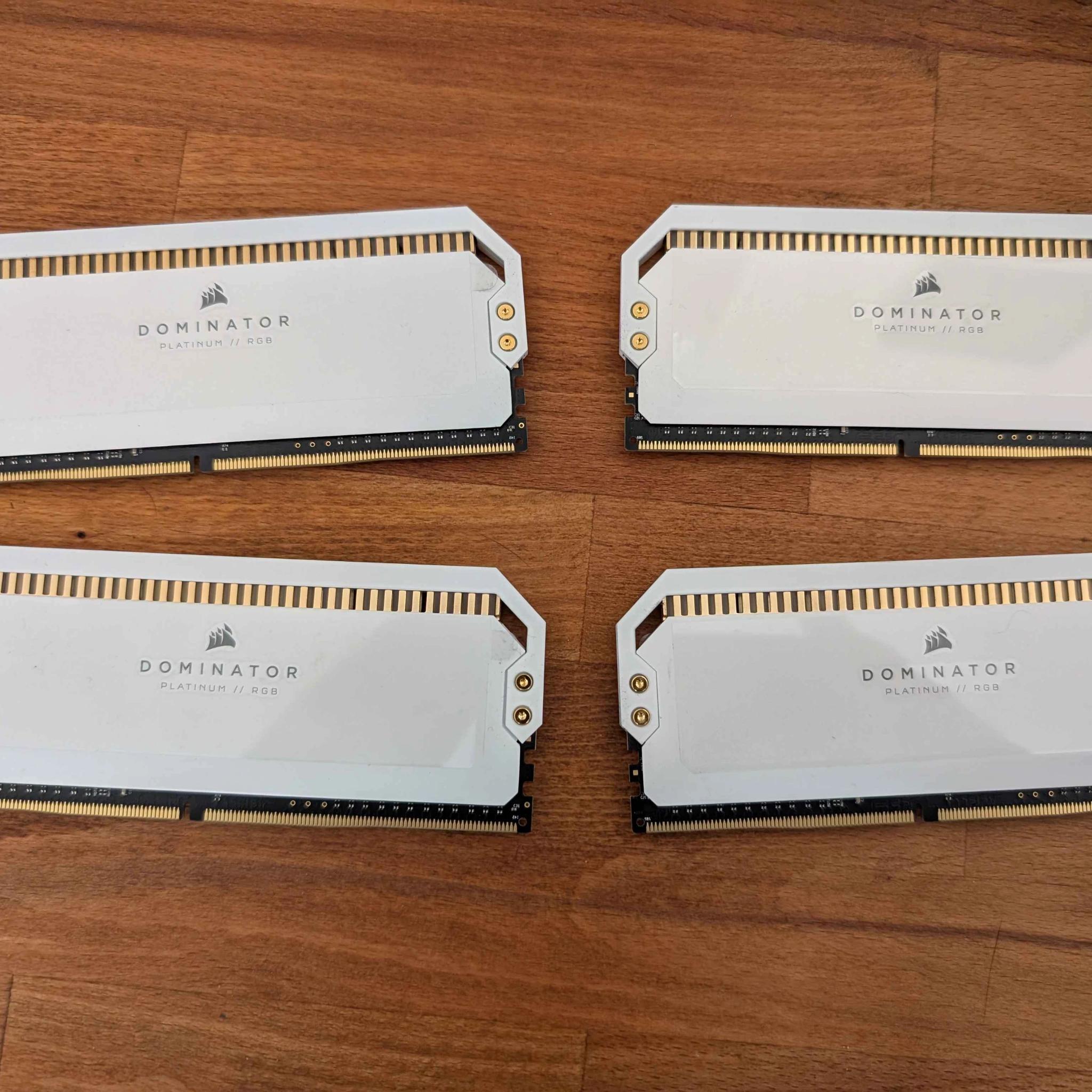 32GB Corsair Dominator Platinum DDR4 3600Mhz CL19
