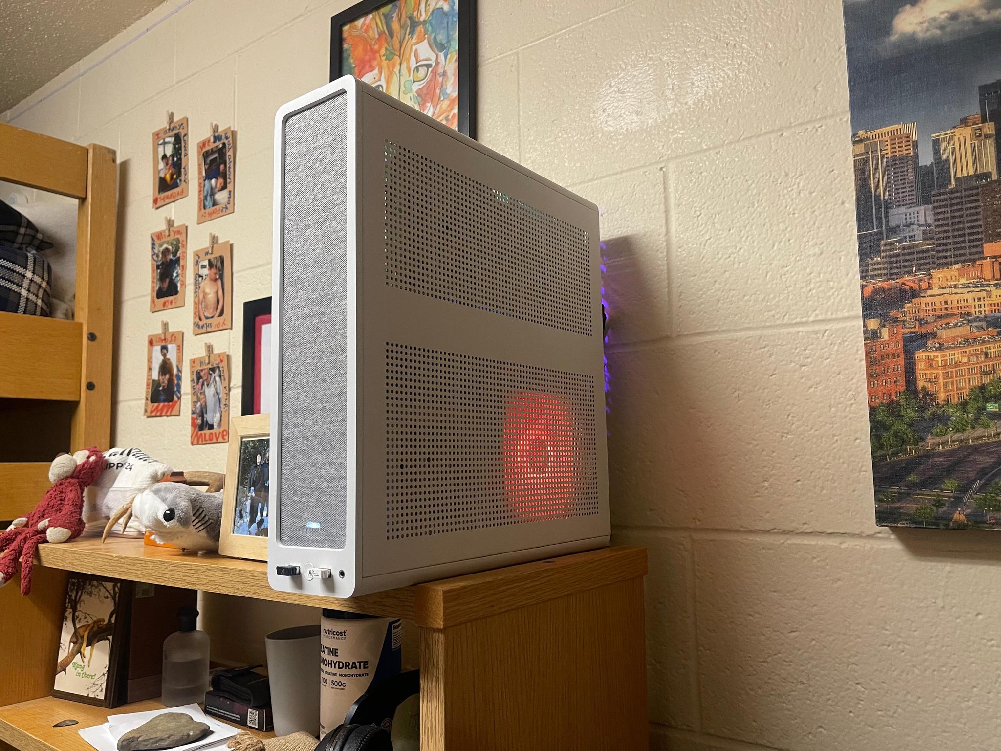 Custom White ITX Gaming PC