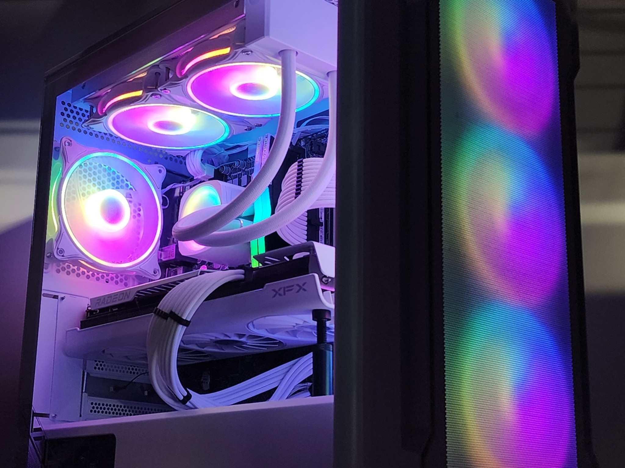 Gaming PC i5-12600KF 16GB RAM 1TB SSD RX 7800 XT 16GB Windows 11 Computer