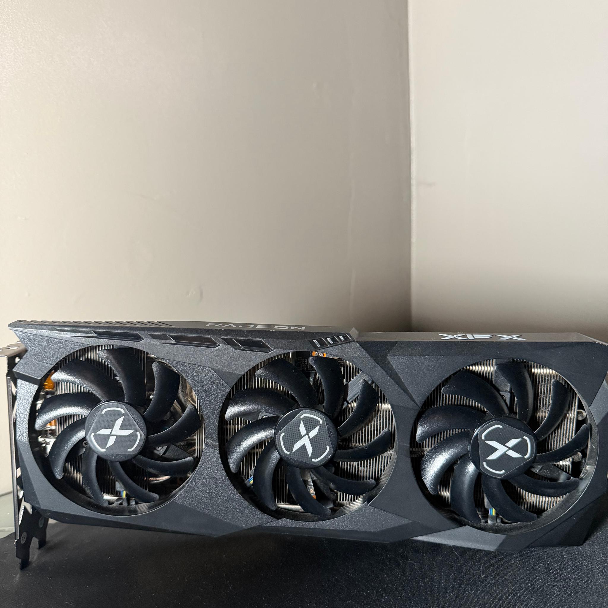 XFX Speedster SWFT 309 Radeon RX 6700 XT