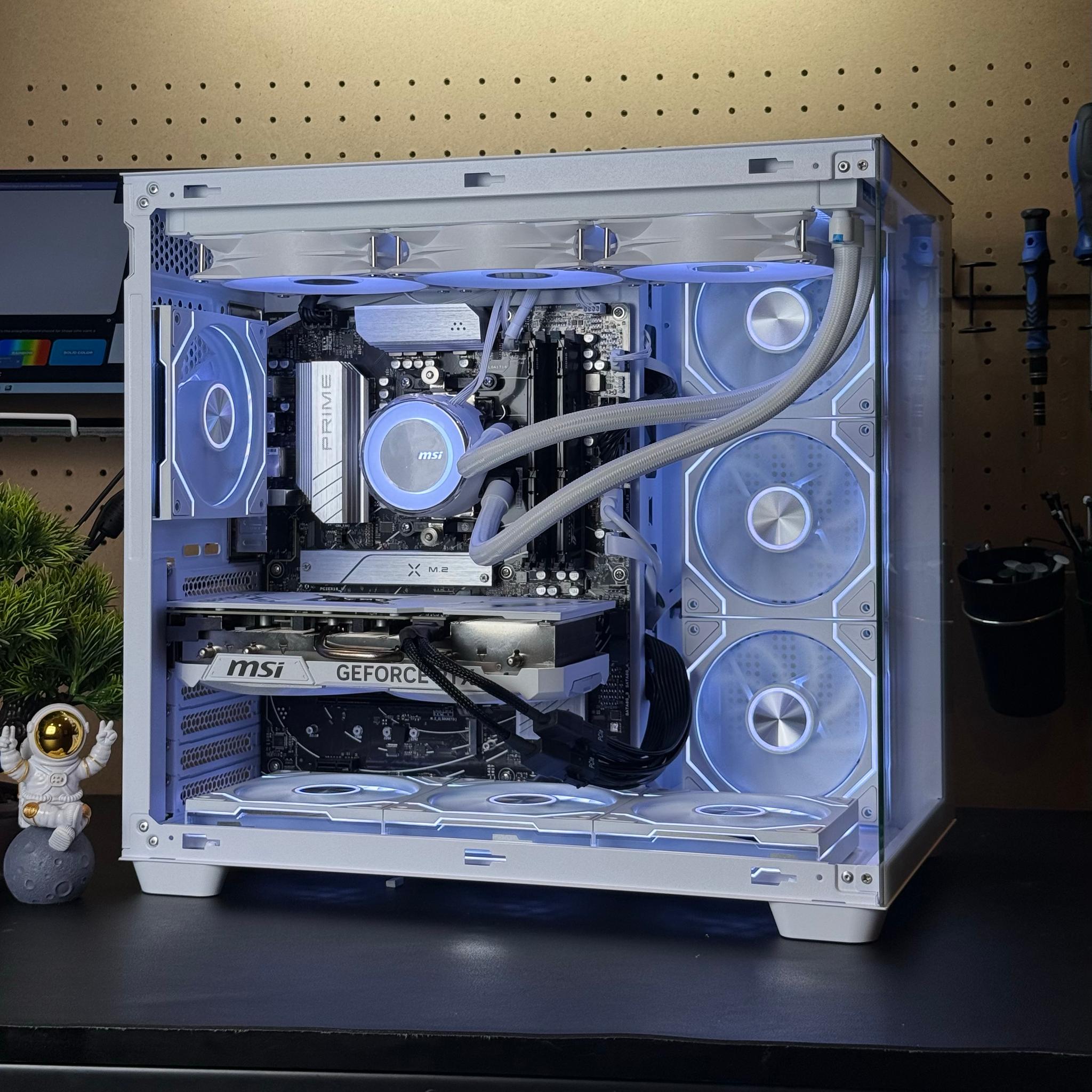 All White Gaming PC | RTX 4070 Ti Super | Ryzen 9 7950x | 32GB DDR5 RAM | 2TB | Windows 11