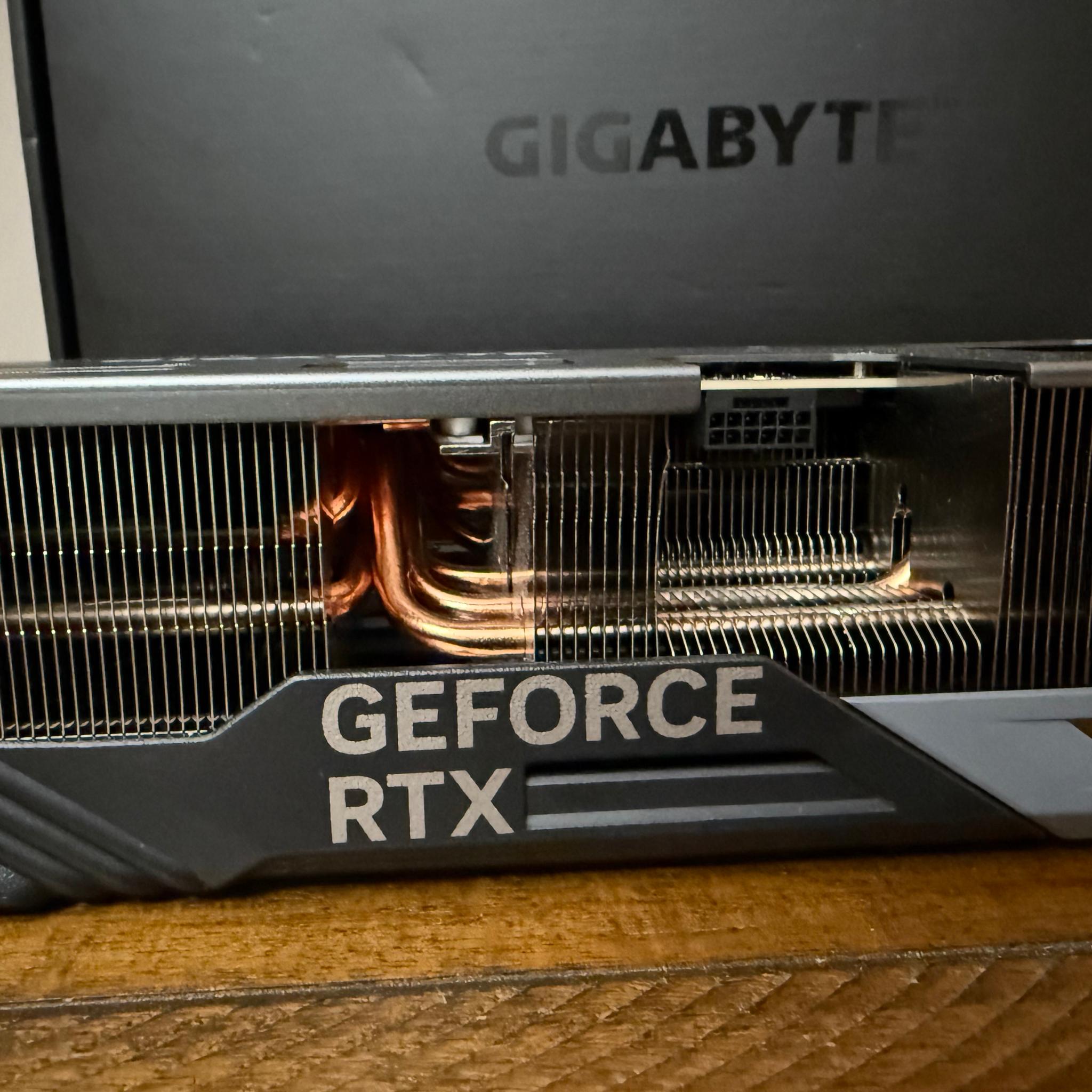Gigabyte GAMING OC GeForce RTX 4080 SUPER