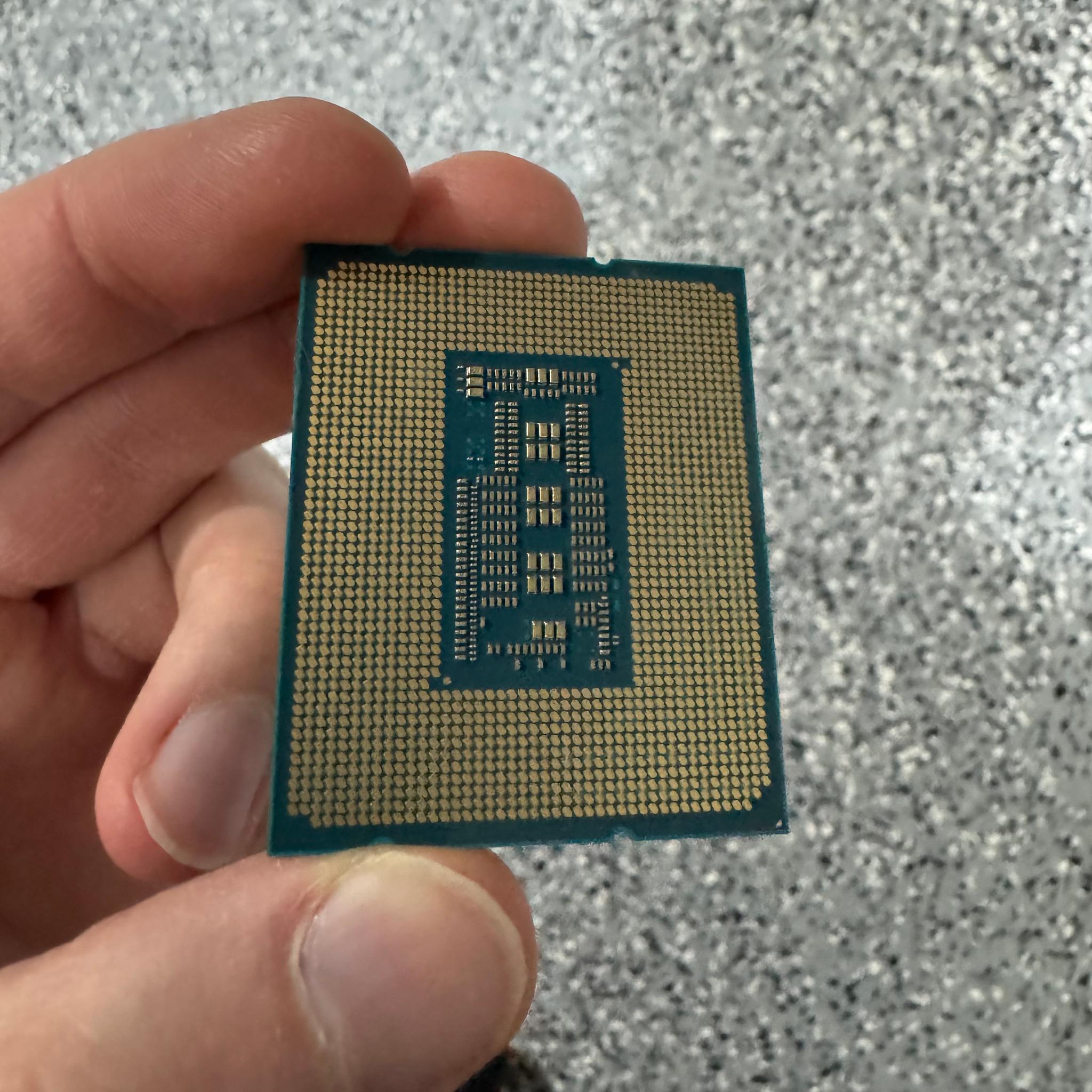 Intel Core i5-13600K