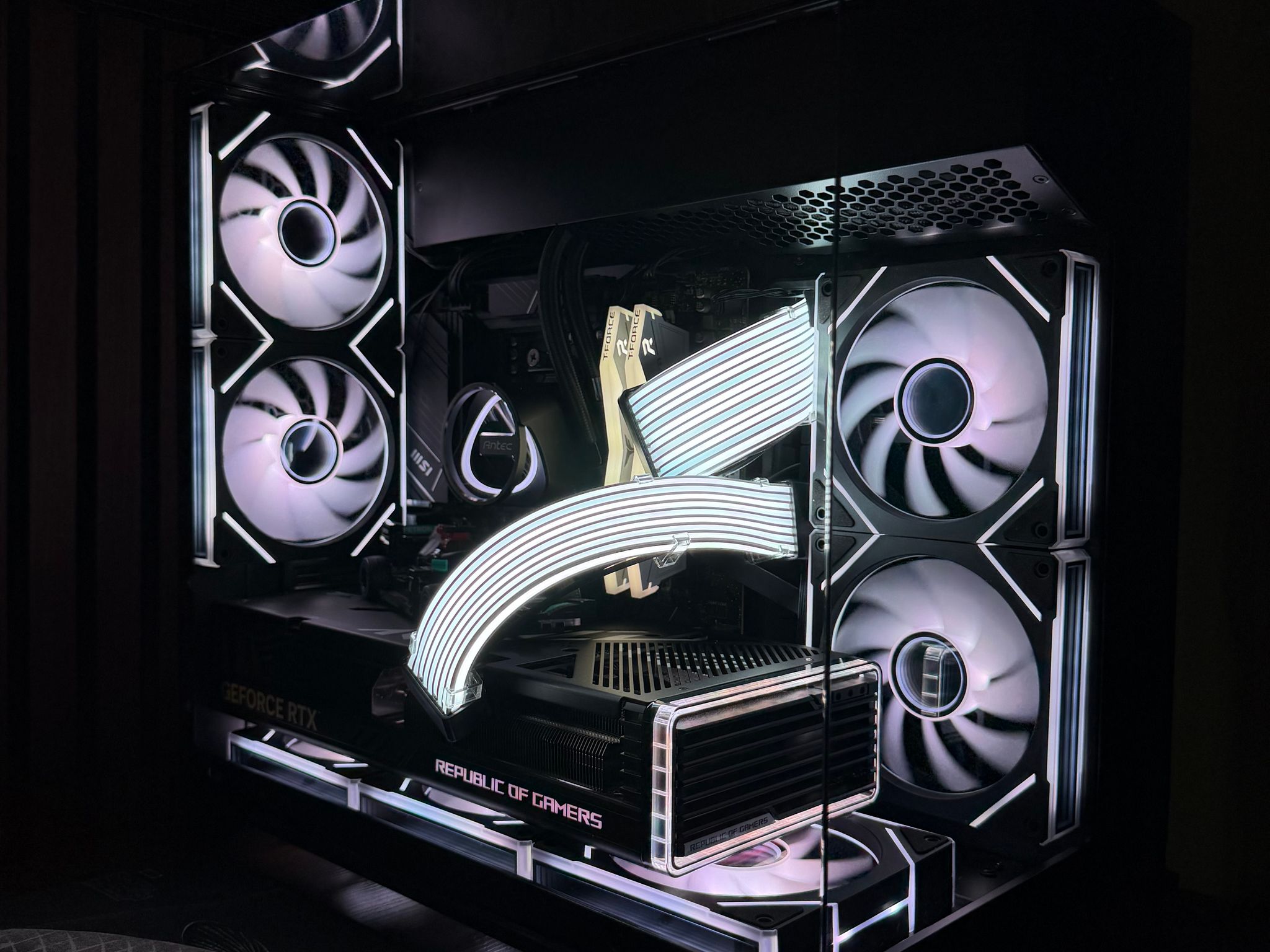 🔥 High-End Gaming PC – RTX 4070 Super | Ryzen 5 9600X | 32GB DDR5 + 1TB NVMe 🔥