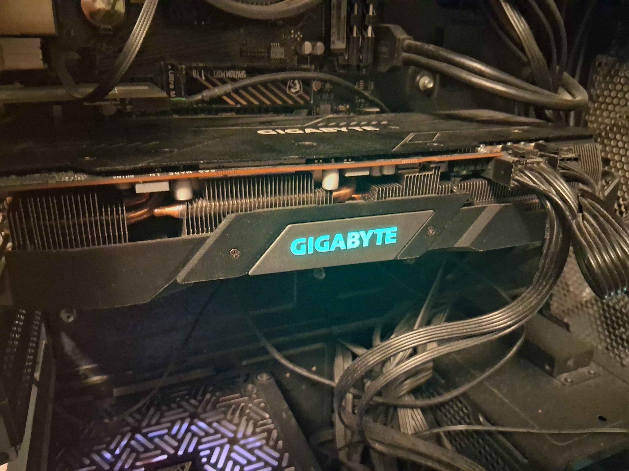 Gigabyte 5700XT