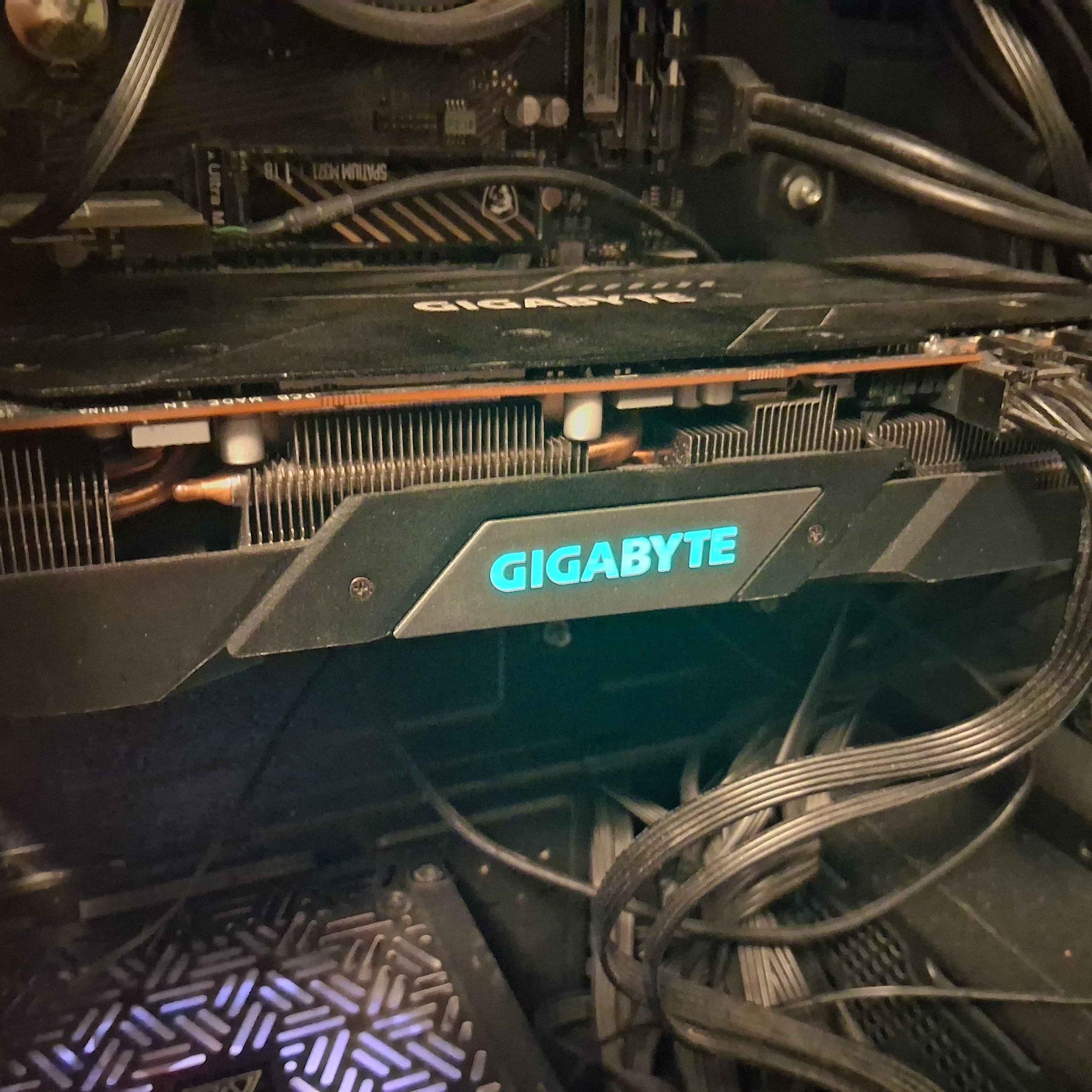 Gigabyte 5700XT