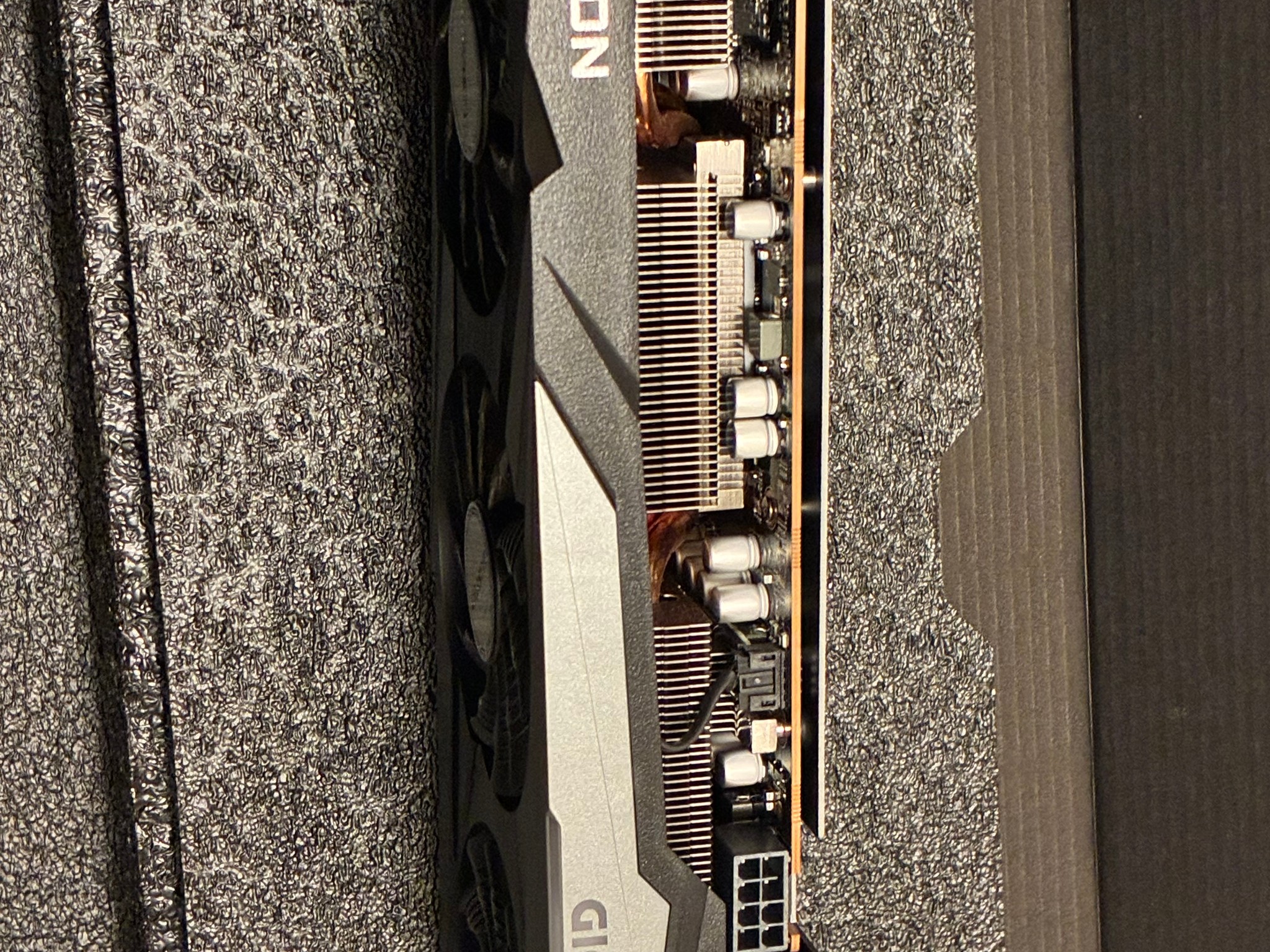 GIGABYTE GAMING OC Radeon RX 7600