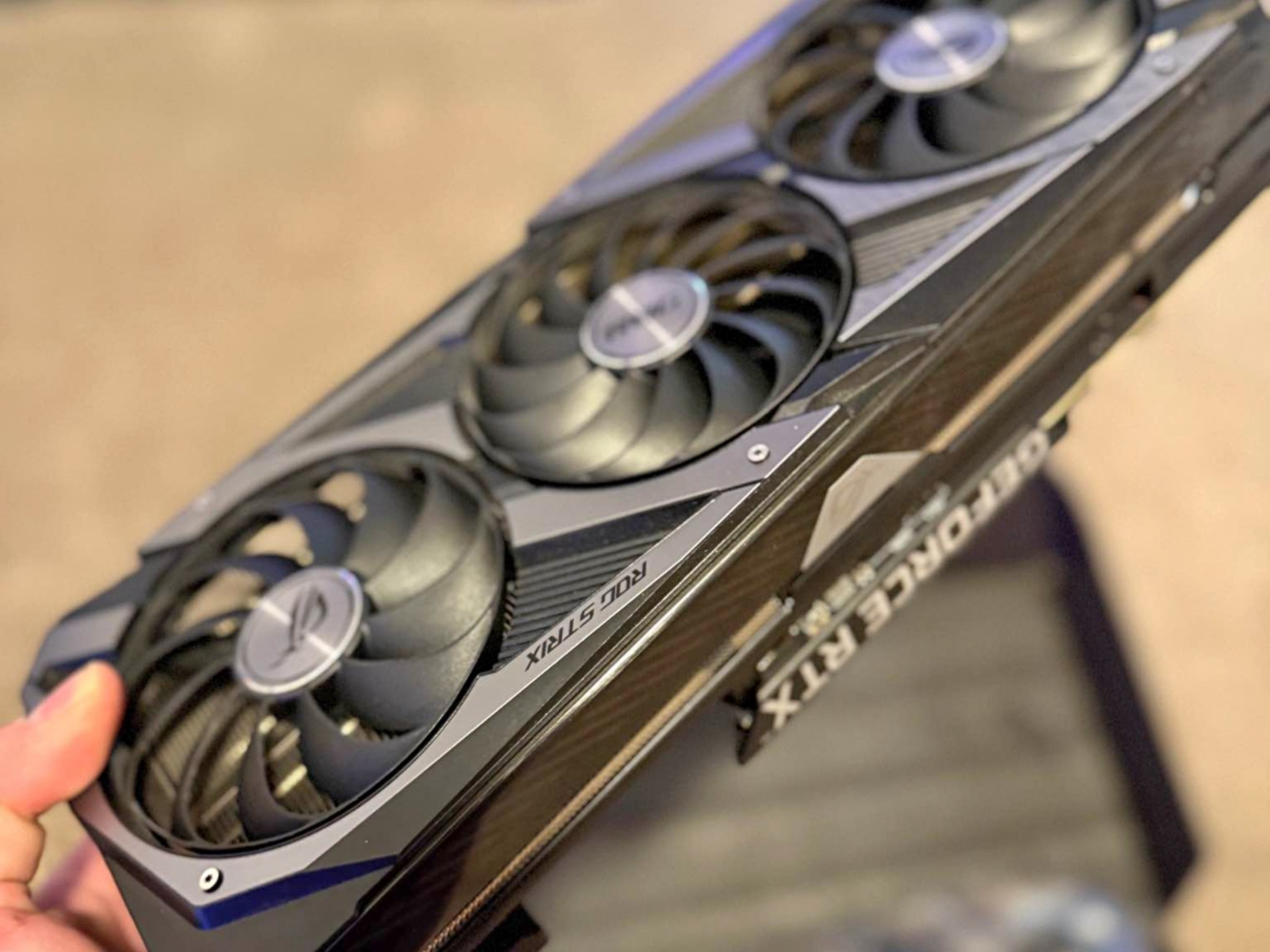 Asus ROG Strix GeForce RTX 3070 OC