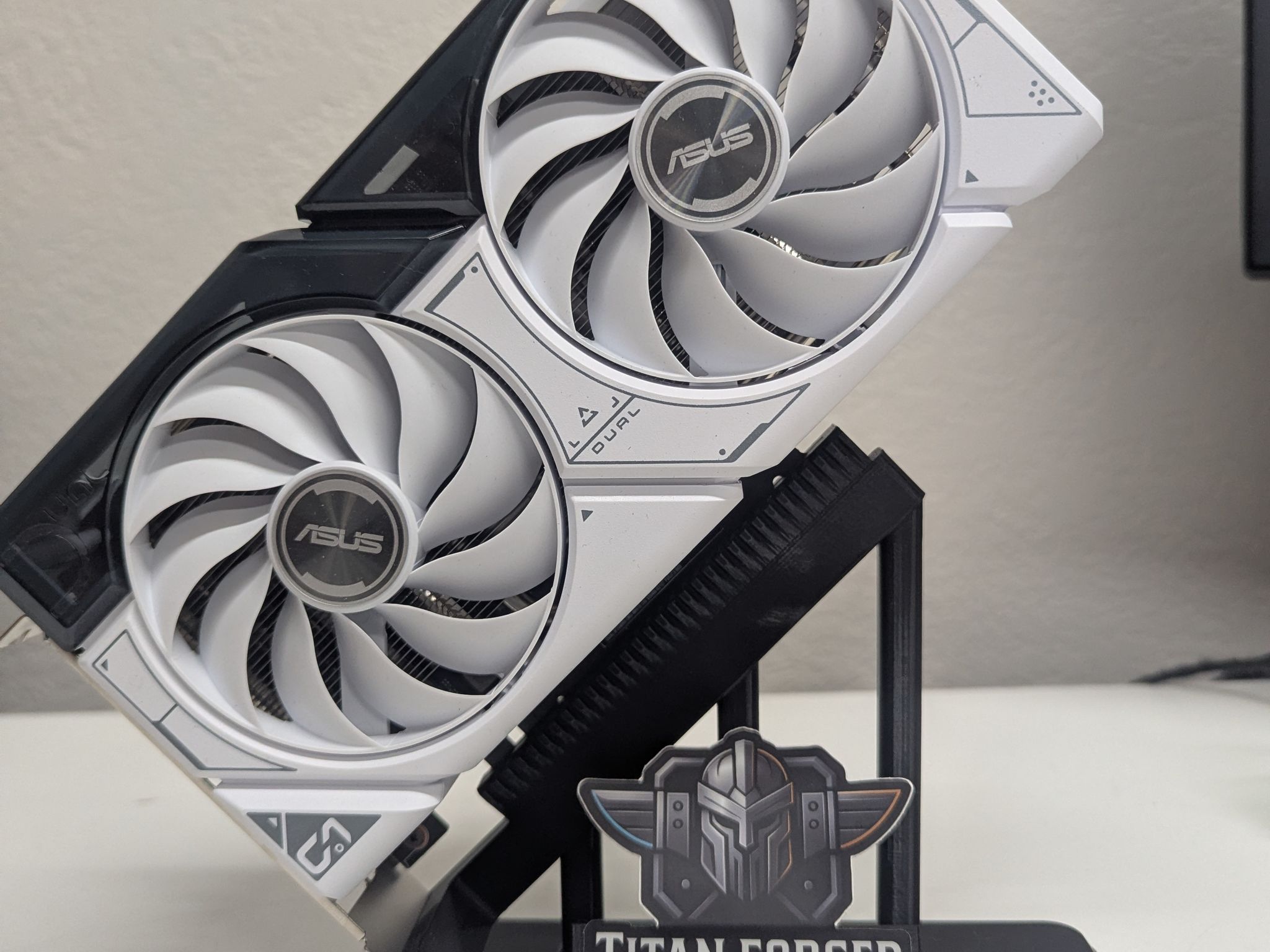 ❄️ ASUS 4060 Dual RTX 8GB White | Modern 1080p–1440p Powerhouse