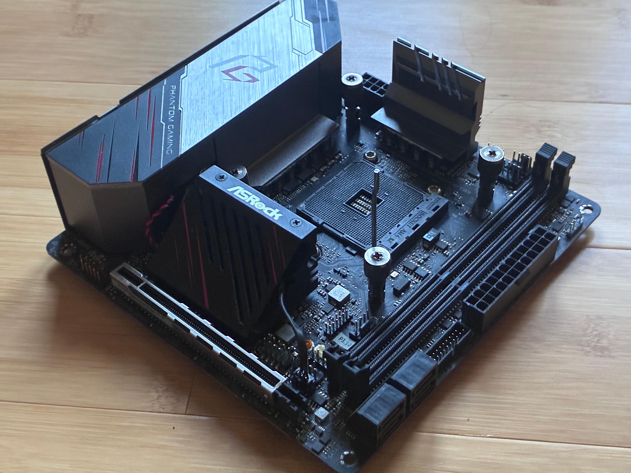 ASRock X570 Phantom Gaming-ITX/TB3 - Image 2