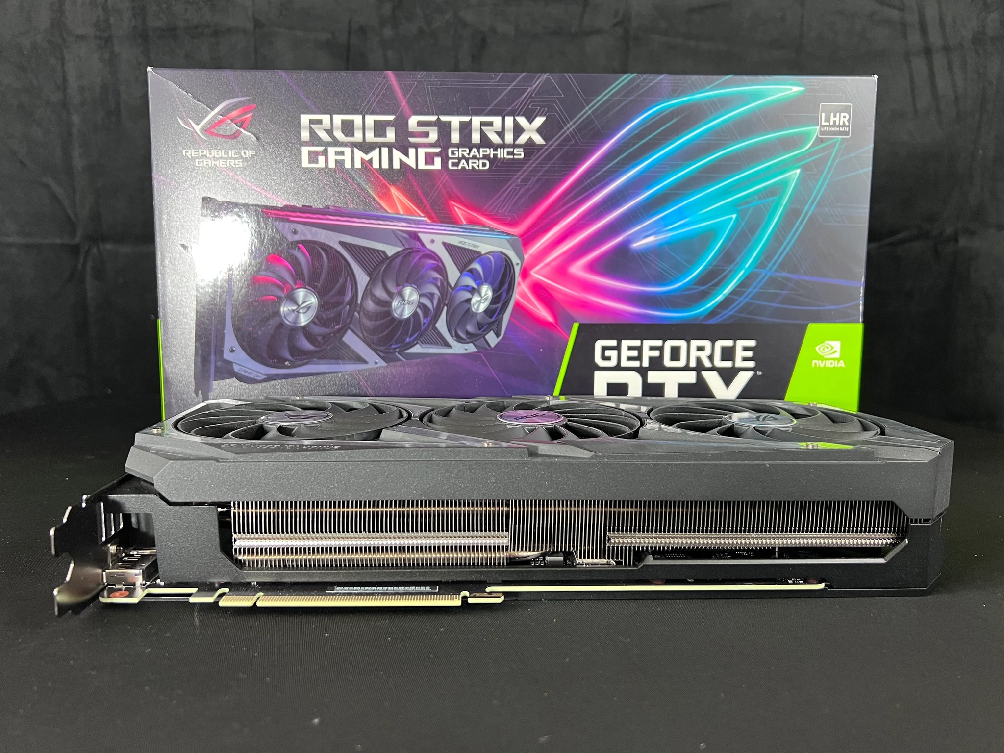 ASUS ROG Strix NVIDIA GeForce RTX 3060Ti V2 OC Edition Gaming