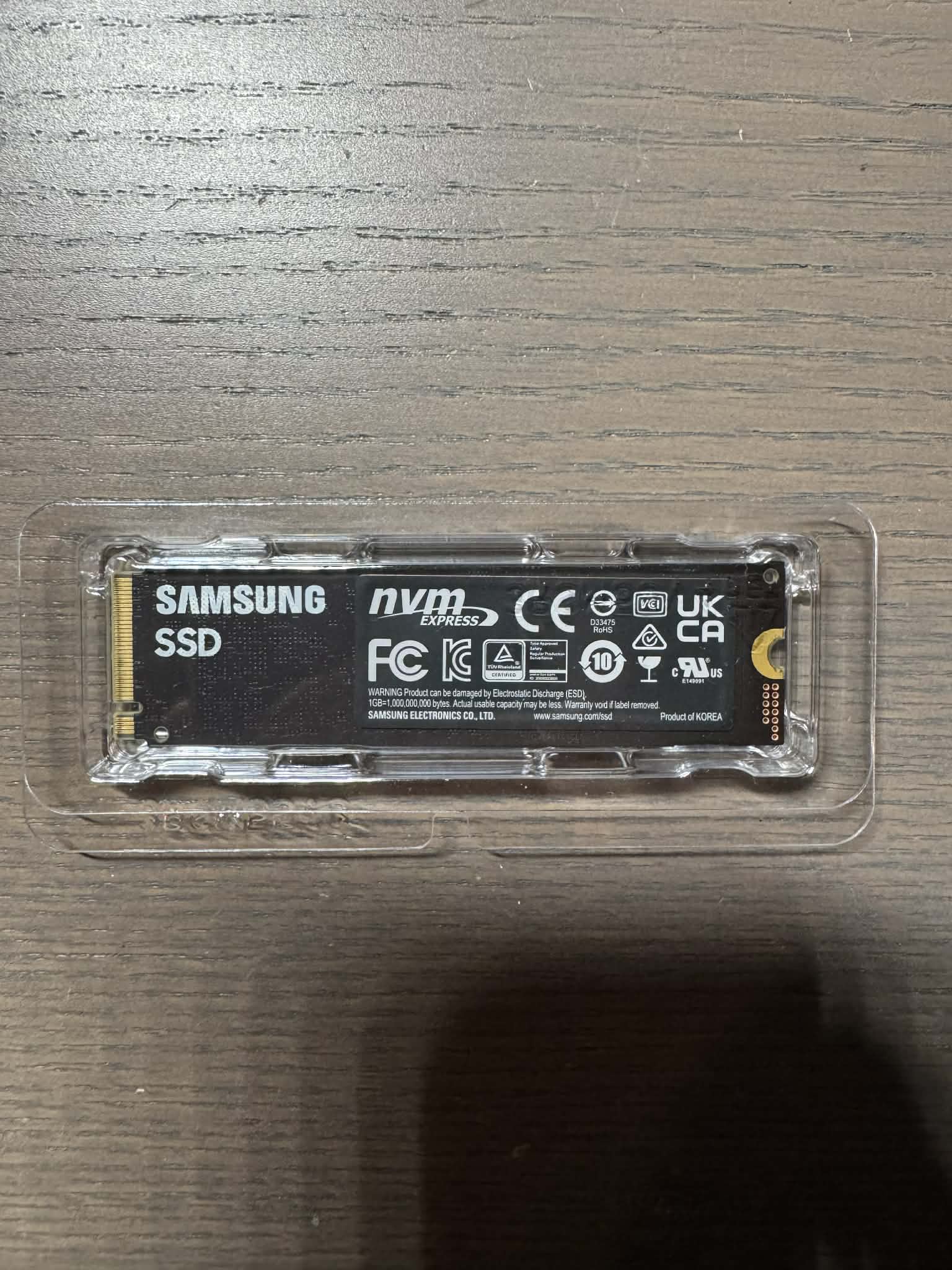 Samsung 980 PRO 1TB M.2 2280 PCIe 4.0 NVMe Internal SSD Black