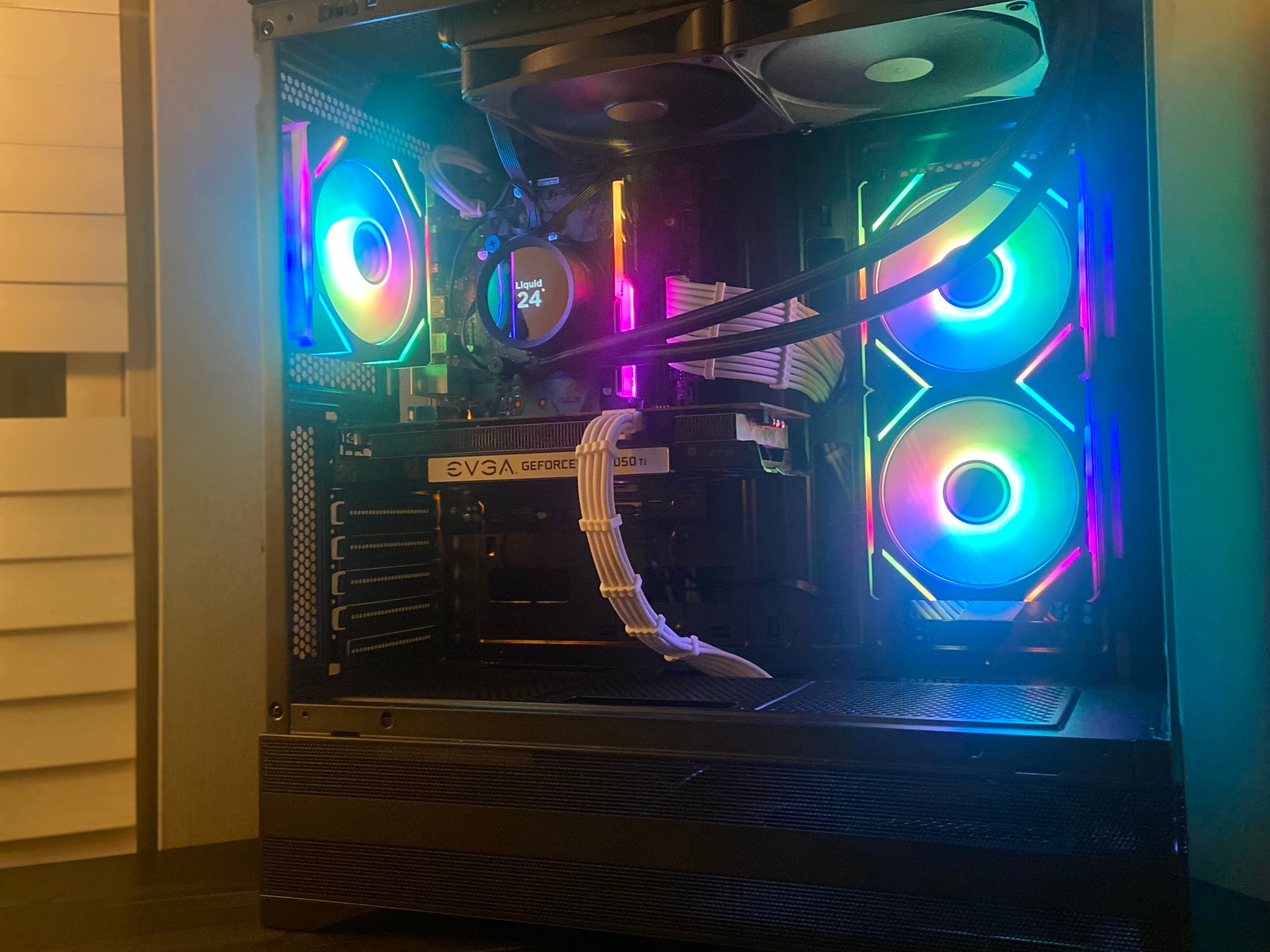 Gaming PC | GTX 1050 Ti | Intel I7 | RGB + LCD Screen | Ready to Use