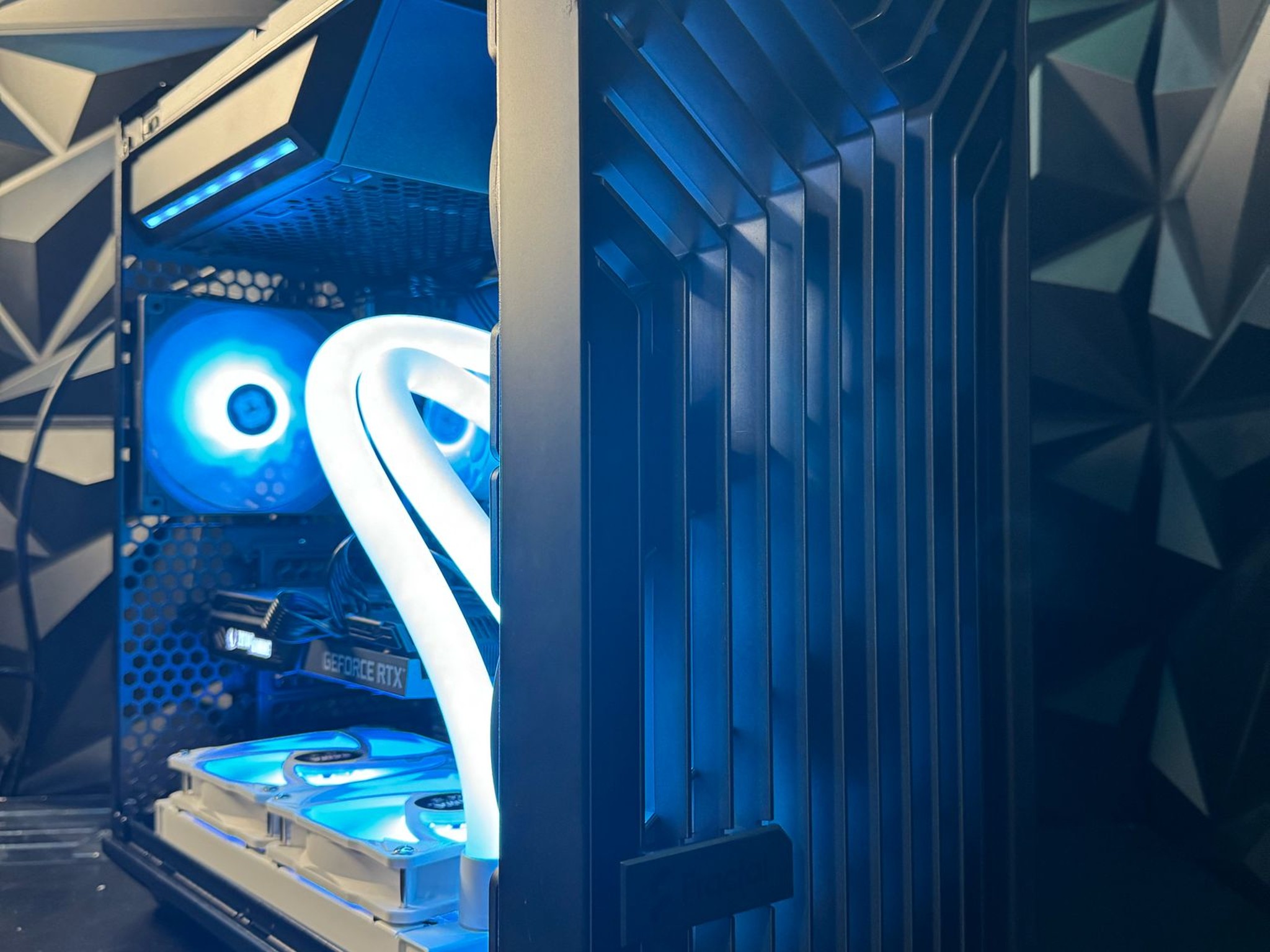 🏴‍☠️❄️Black Ice  🏴‍☠️❄️ i7 12700K | RTX 3070|| 1.75 TB NVME| 32 GB DDR4 3600 MHz