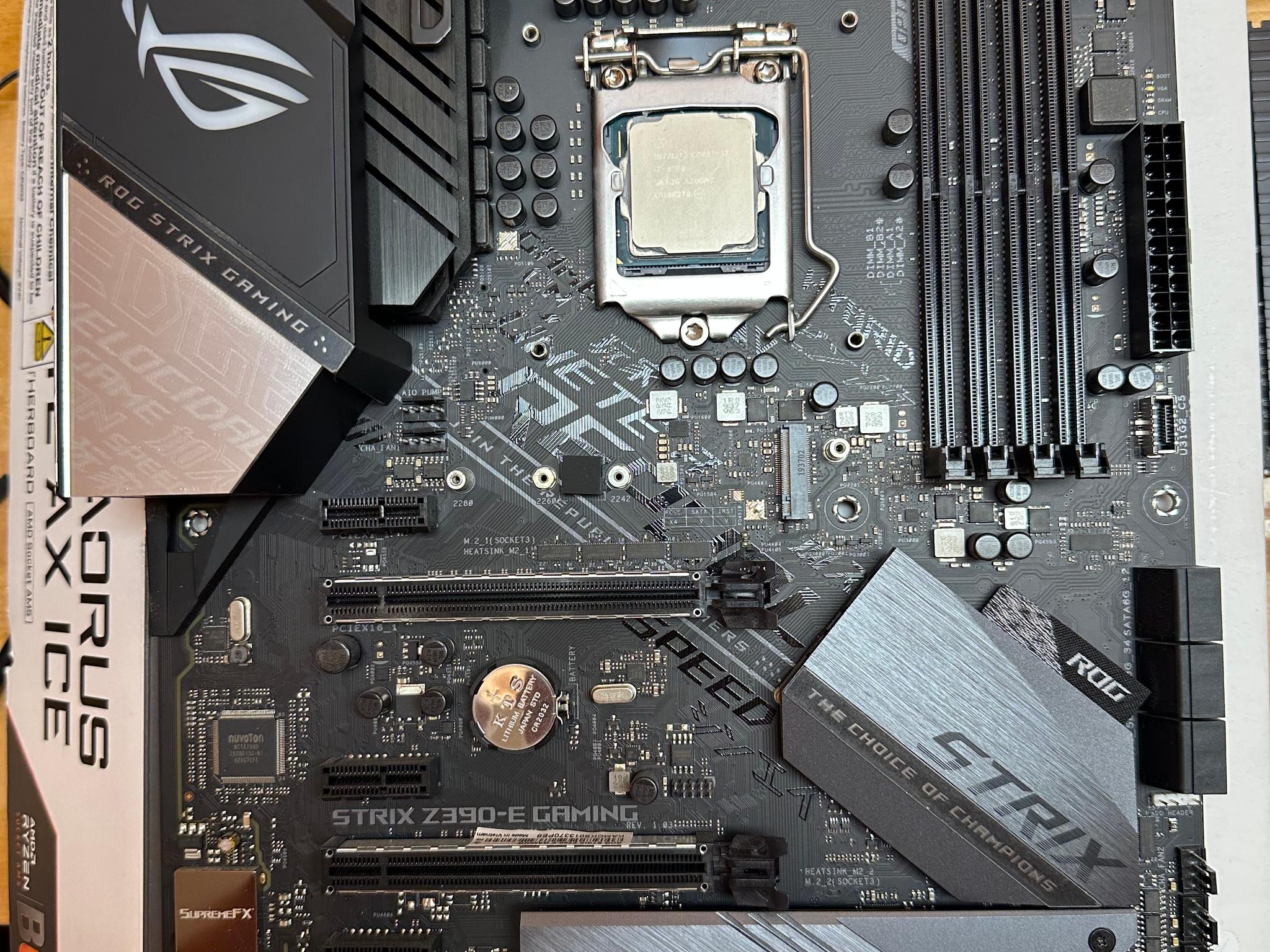 Intel core i7 8700 • ROG Strix Z390-E Gaming Motherboard