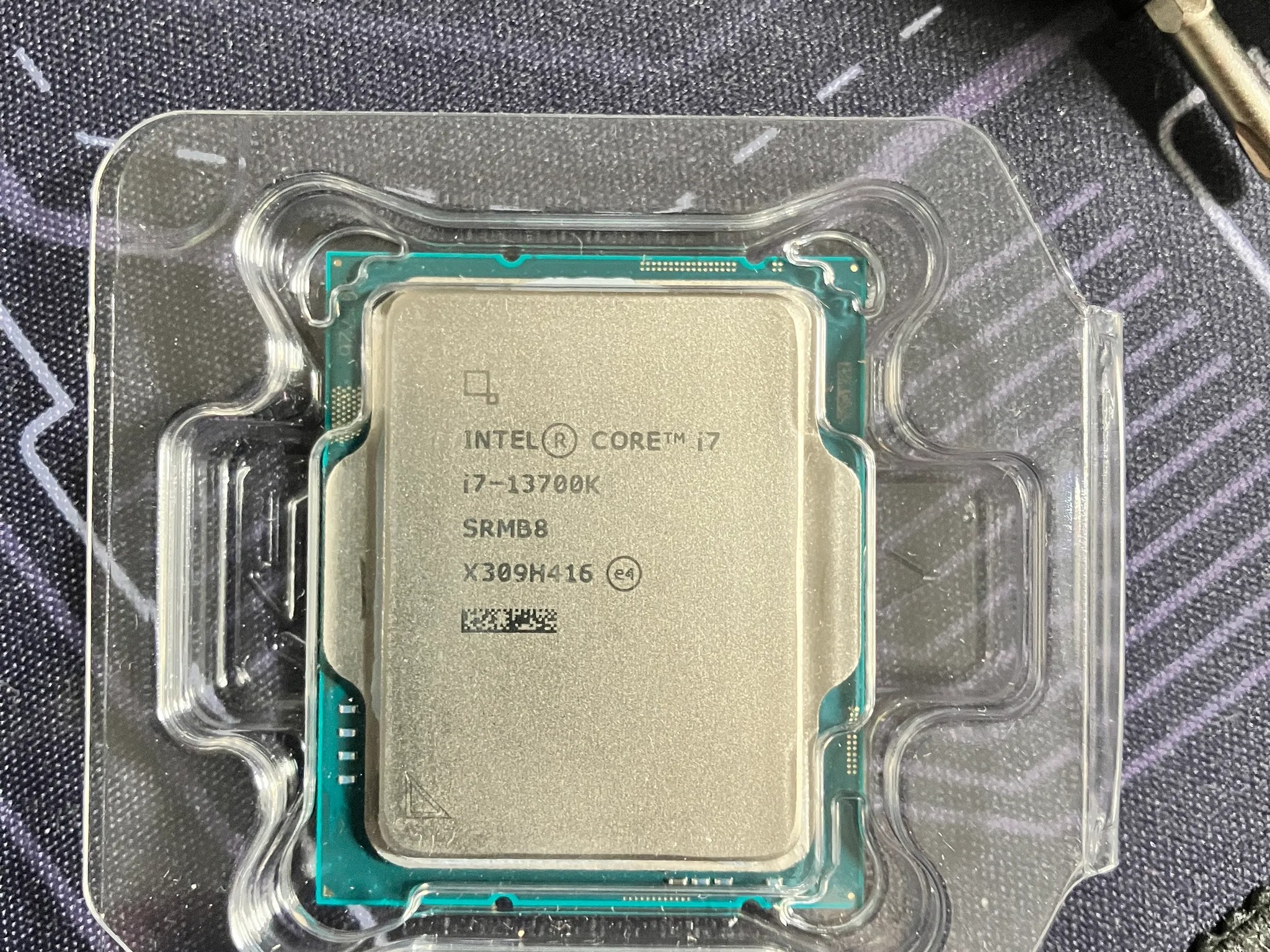 Intel Core i7-13700k