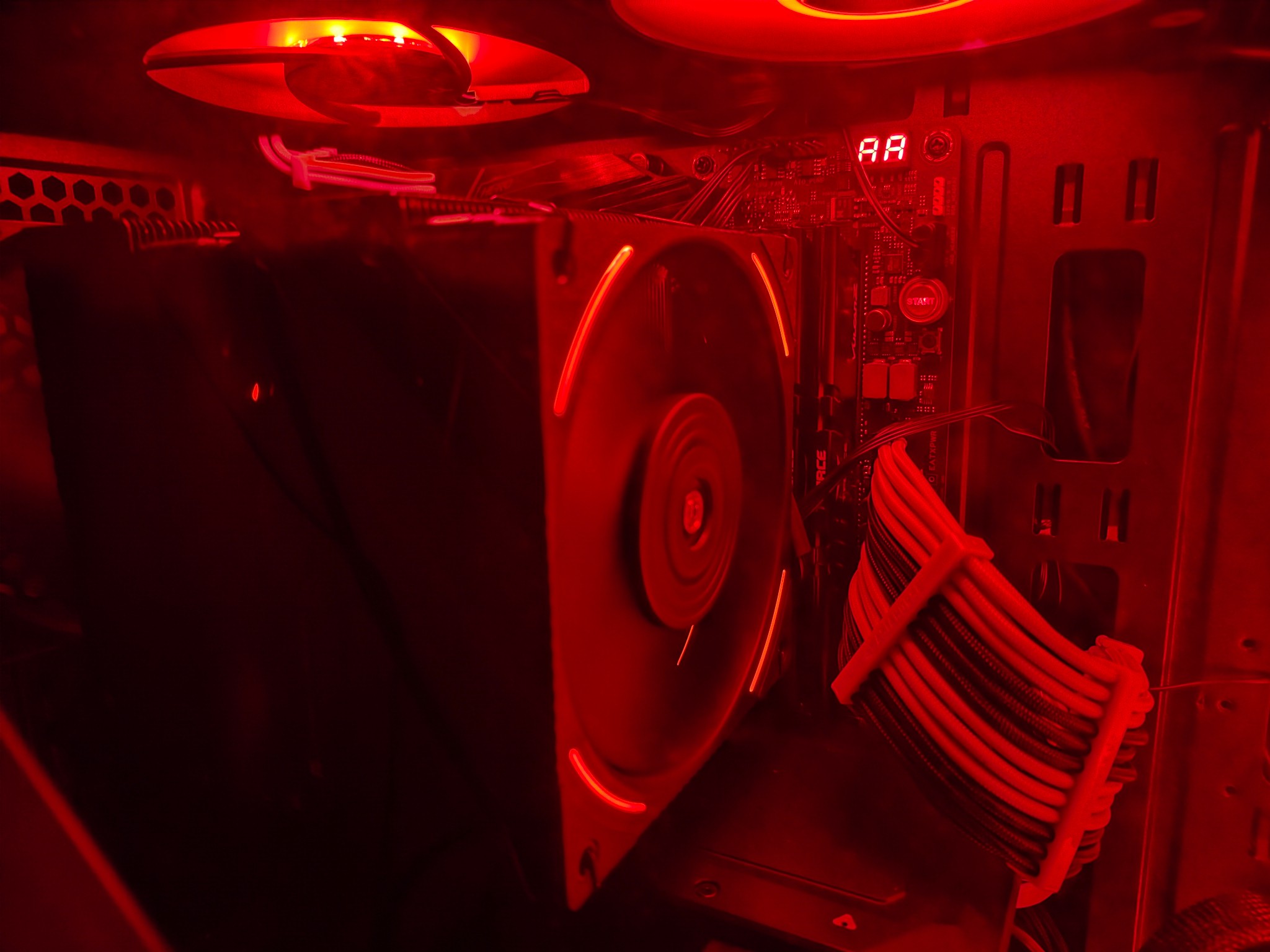 [BUNDLE] 5800X3D + 64GB T-Force Vulcan Z DDR4 4x16 + ASUS ROG Crosshair VII Hero