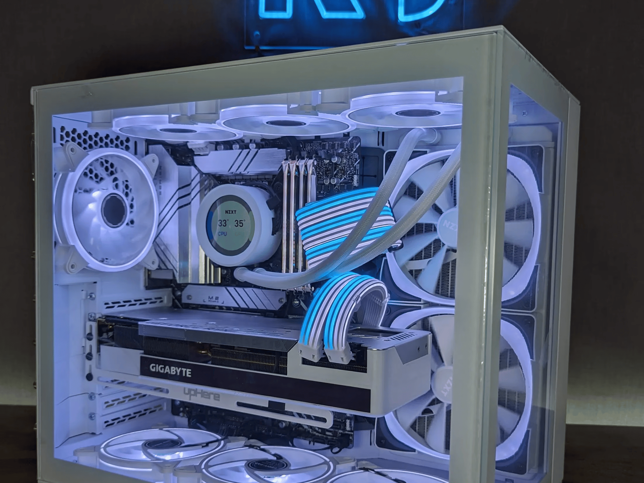 RTX 3090 // i7 13700K // 32GB 5400mhz DDR5 // 3.5TB Gen4 NVMe // WiFi
